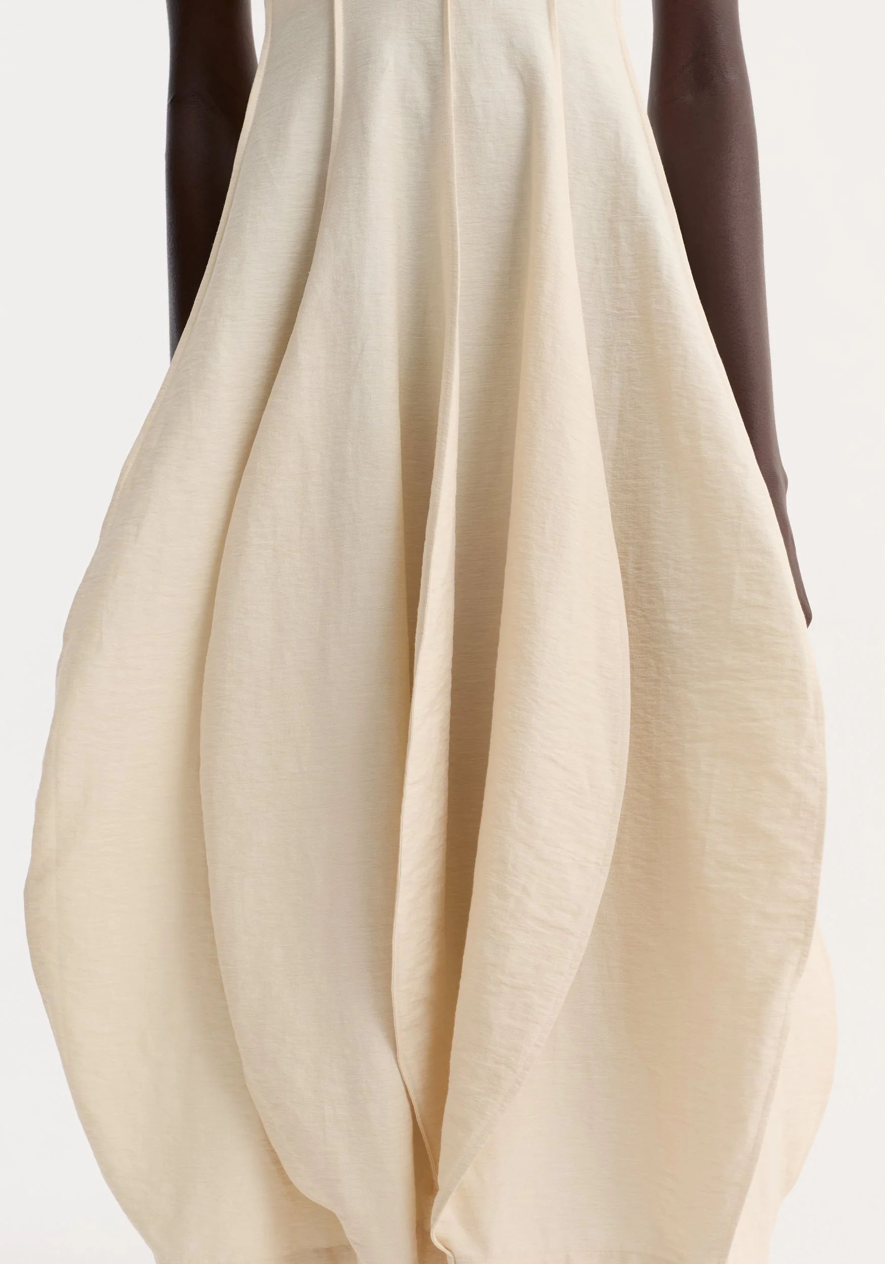 ROHE - Open back tulip dress | butter - Image 4