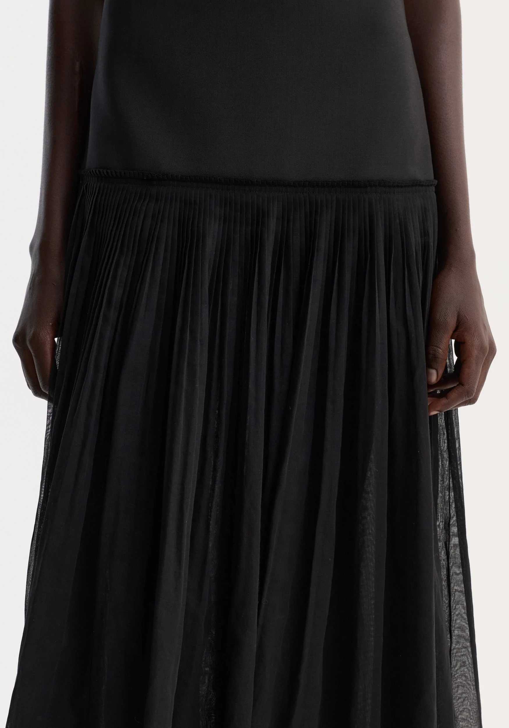 ROHE - Pleated muslin halter dress | black - Image 4