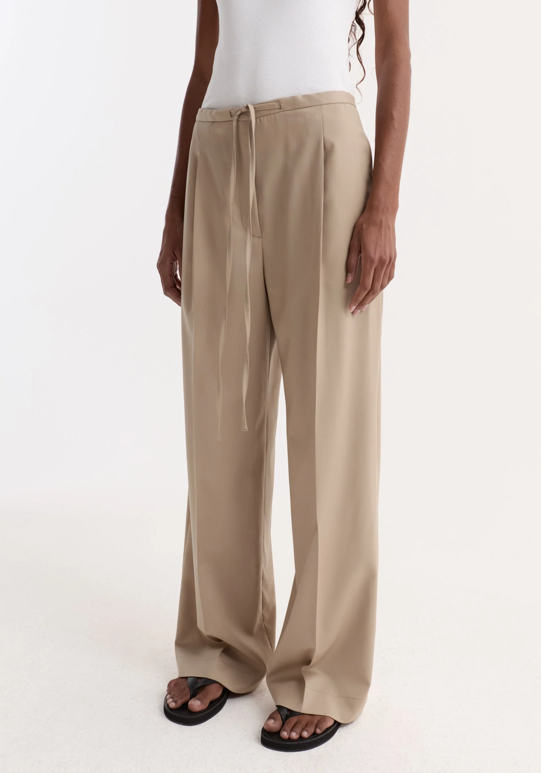 ROHE - Relaxed drawstring trousers | beige - Image 3