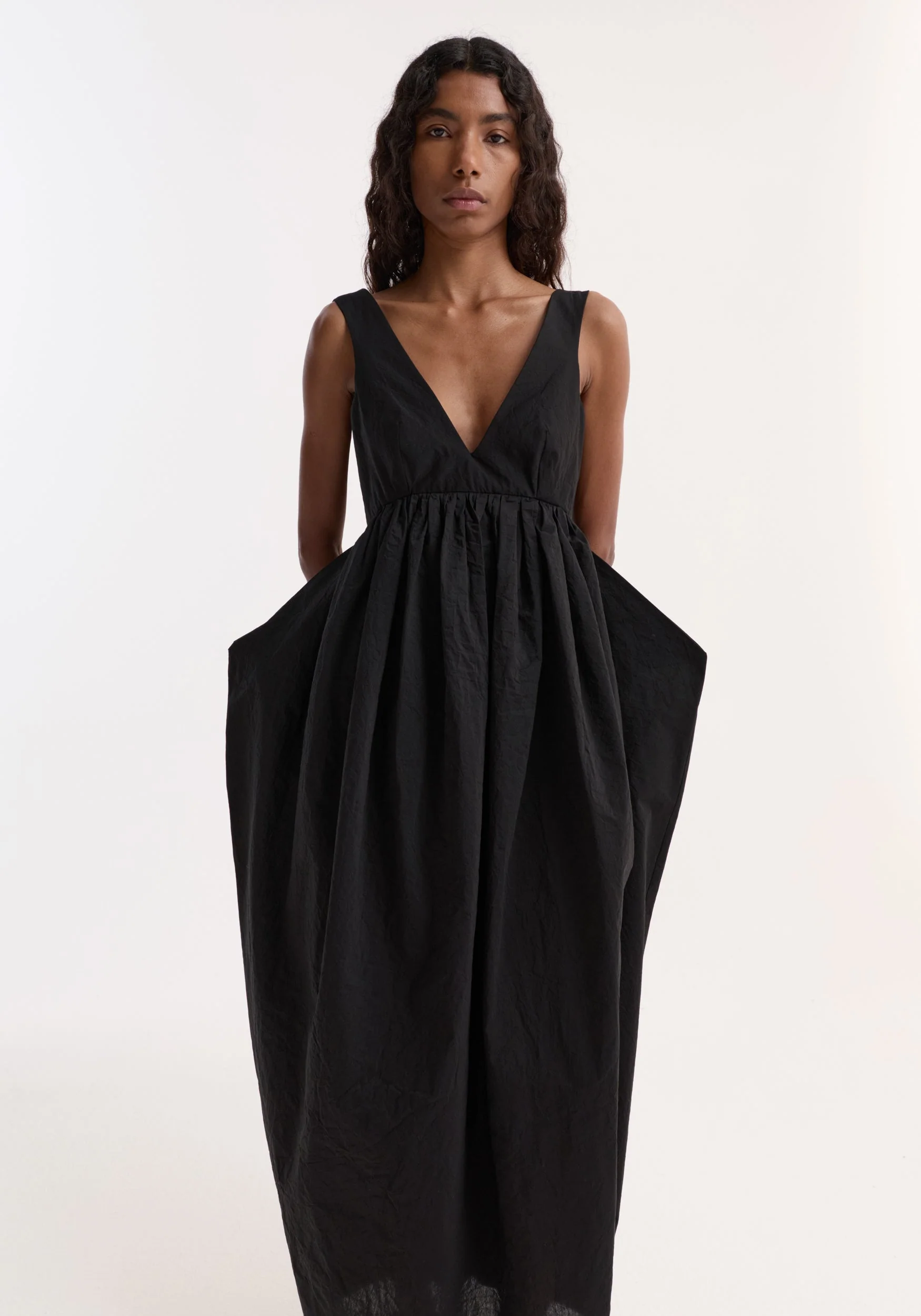 ROHE - Sculptural textured cotton dress | black - Image 2