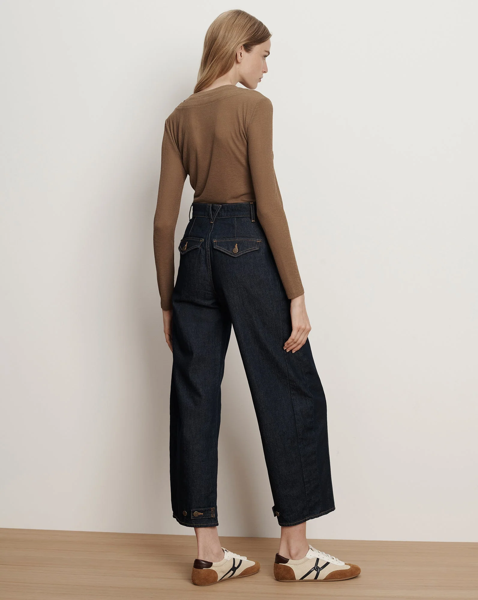 Veronica Beard - Ryder Adjustable Button Hem Barrel Jean - Image 4