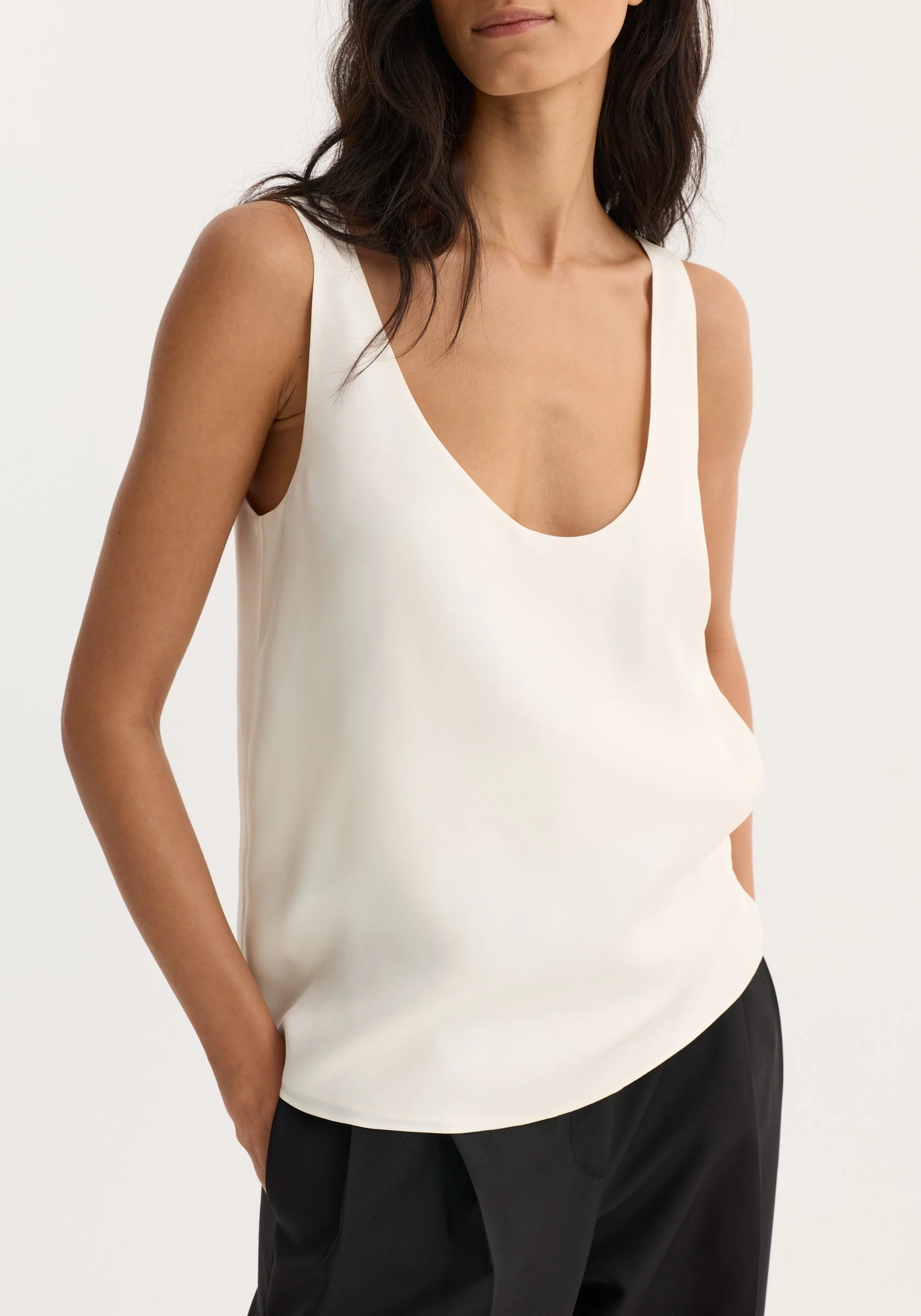 ROHE - Scoop - neck silk top | cream - Image 5