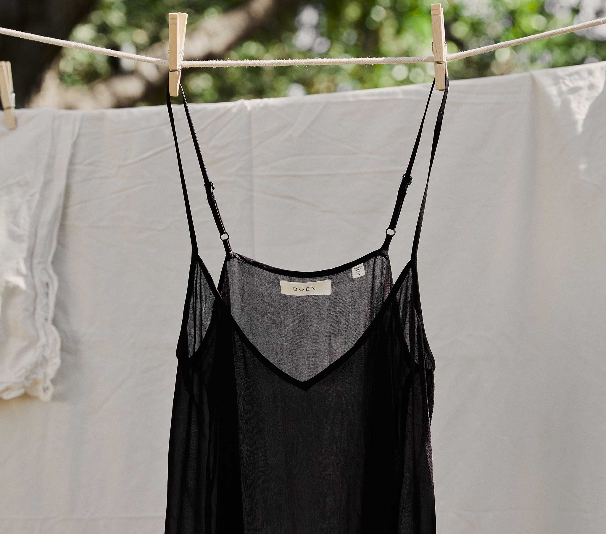 DOEN - SHORT DEEP V - NECK SLIP - Image 2