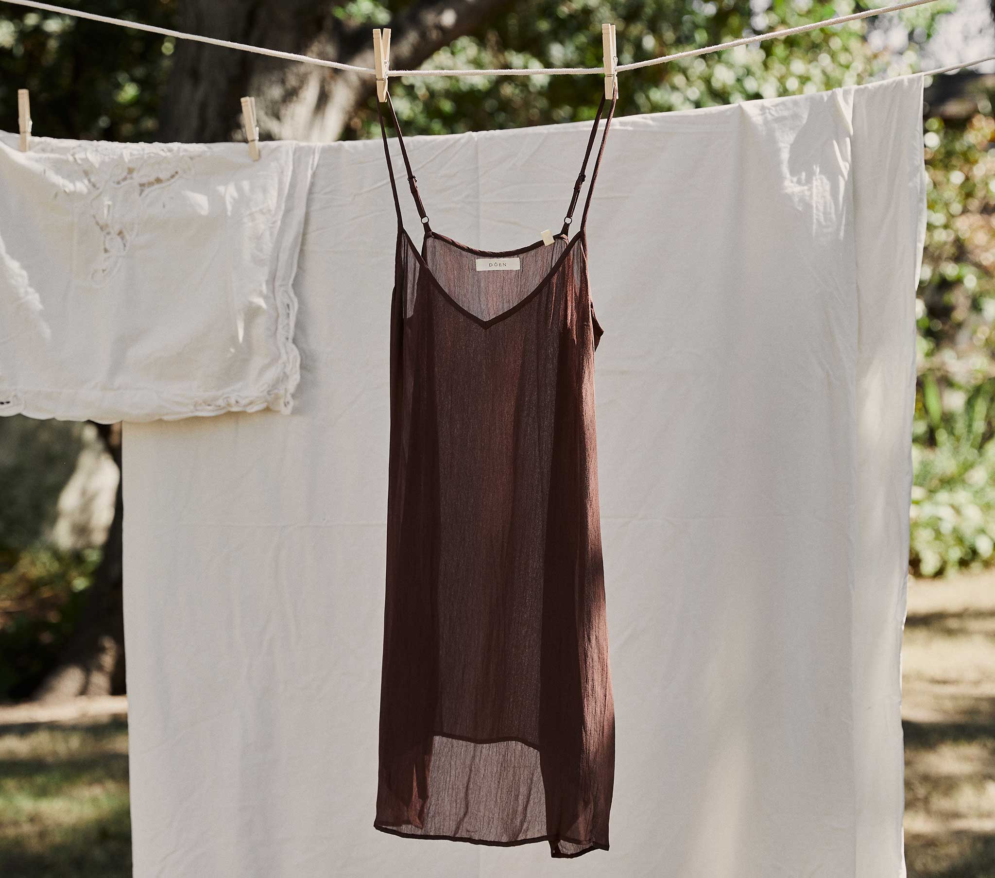 DOEN - SHORT DEEP V - NECK SLIP