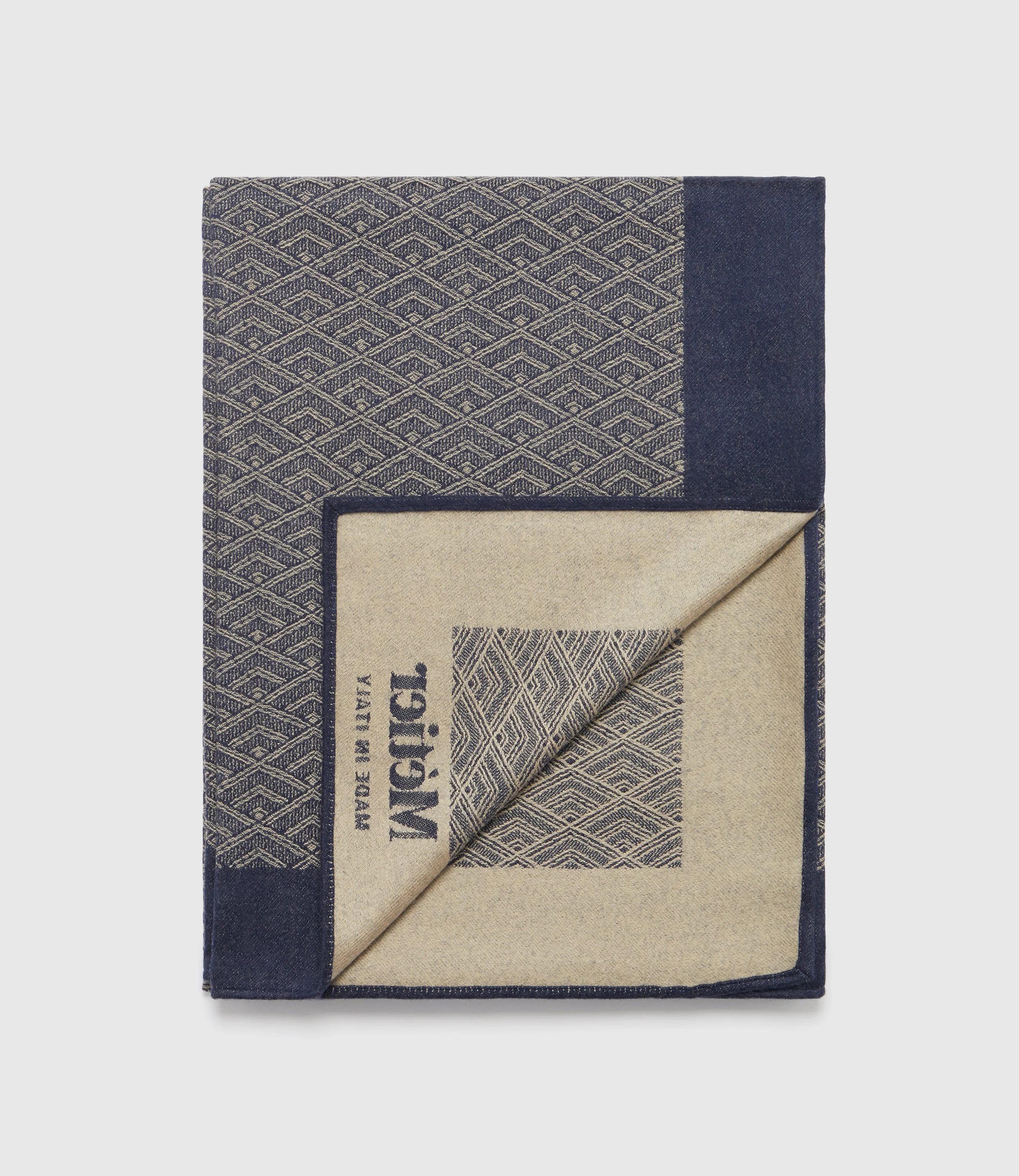 Metier - Small Cashmere Throw Navy and Natural - Image 2
