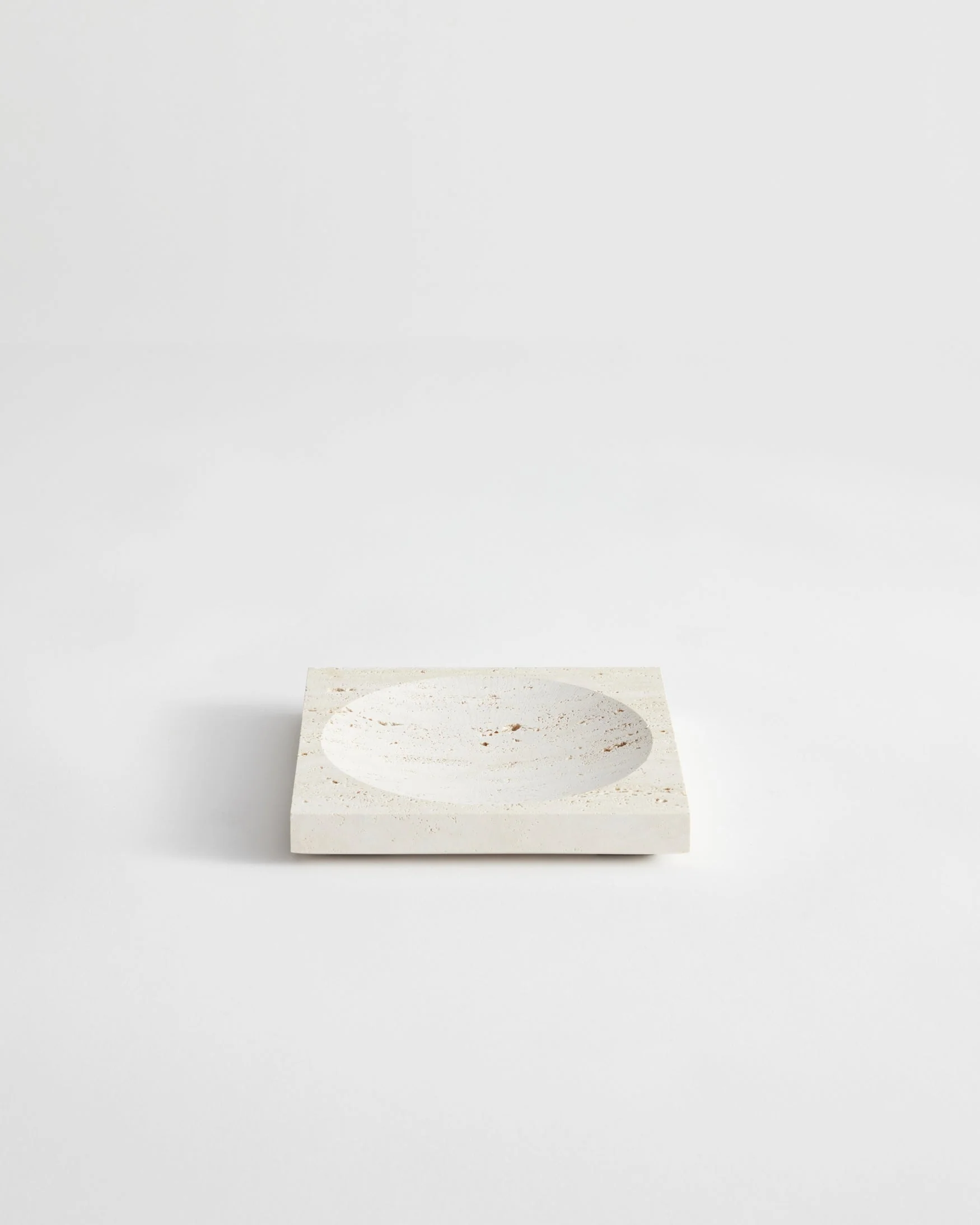 ROHE - Small tray | travertine