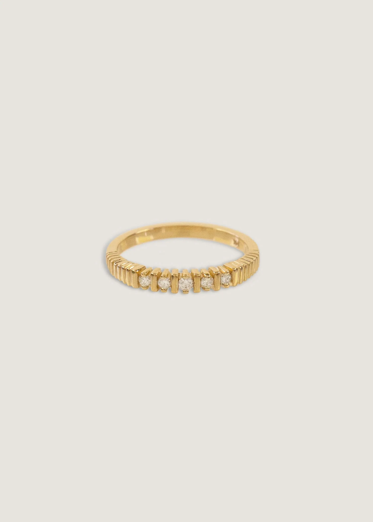 Kinn - Solis Ribbed Five Diamond Ring
