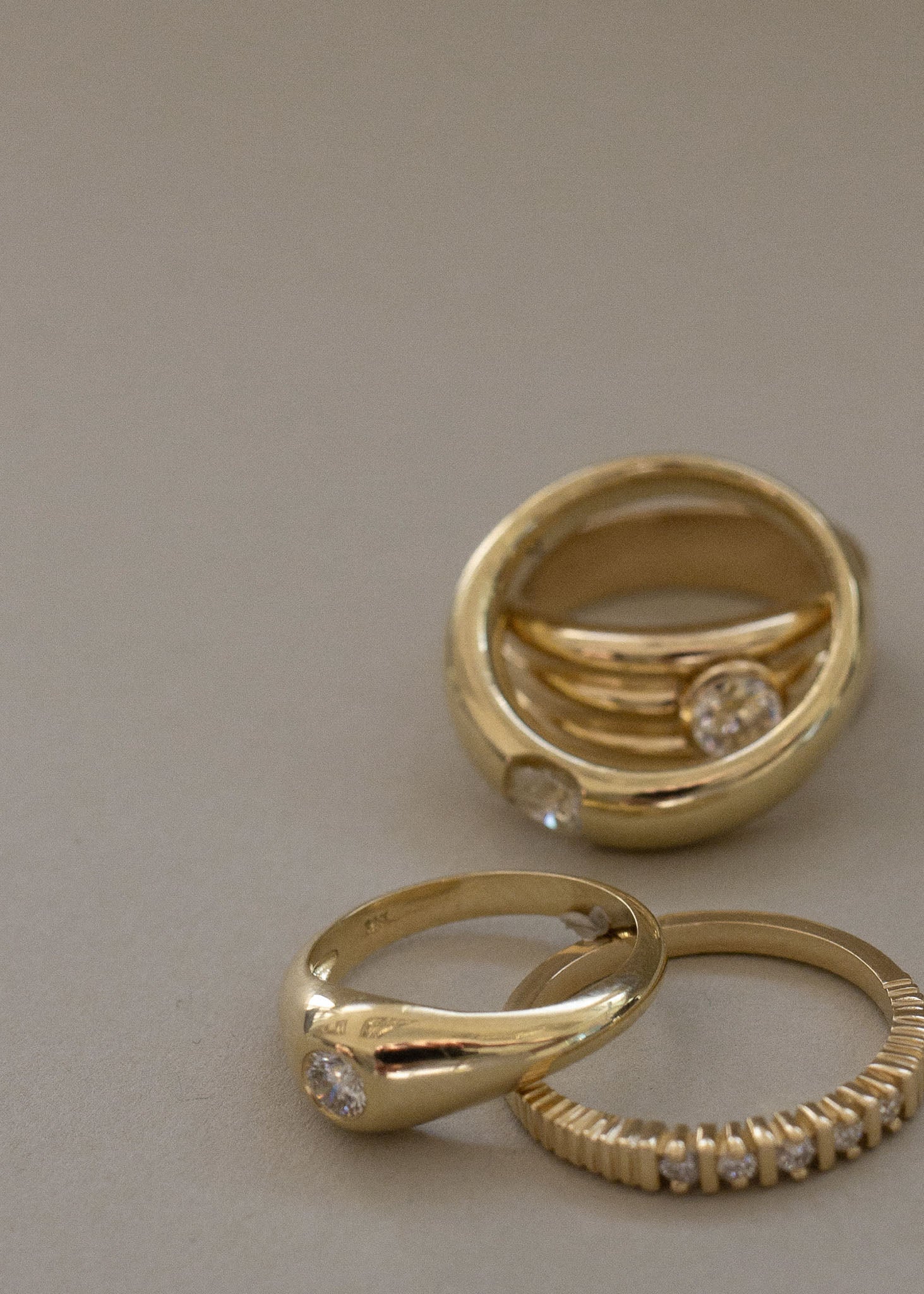 Kinn - Solis Ribbed Five Diamond Ring - Image 9