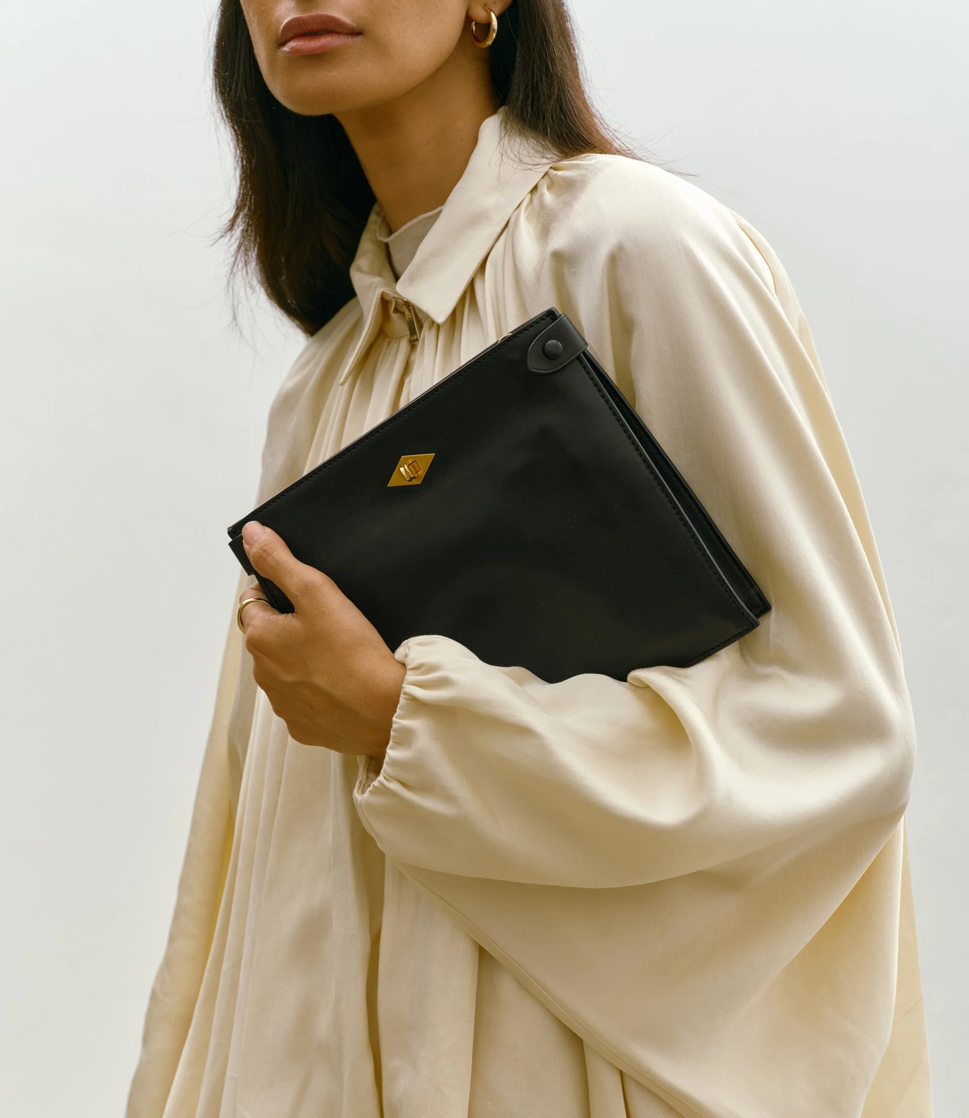 Metier - Stowaway Crossbody Atelier Calfskin Black - Image 2