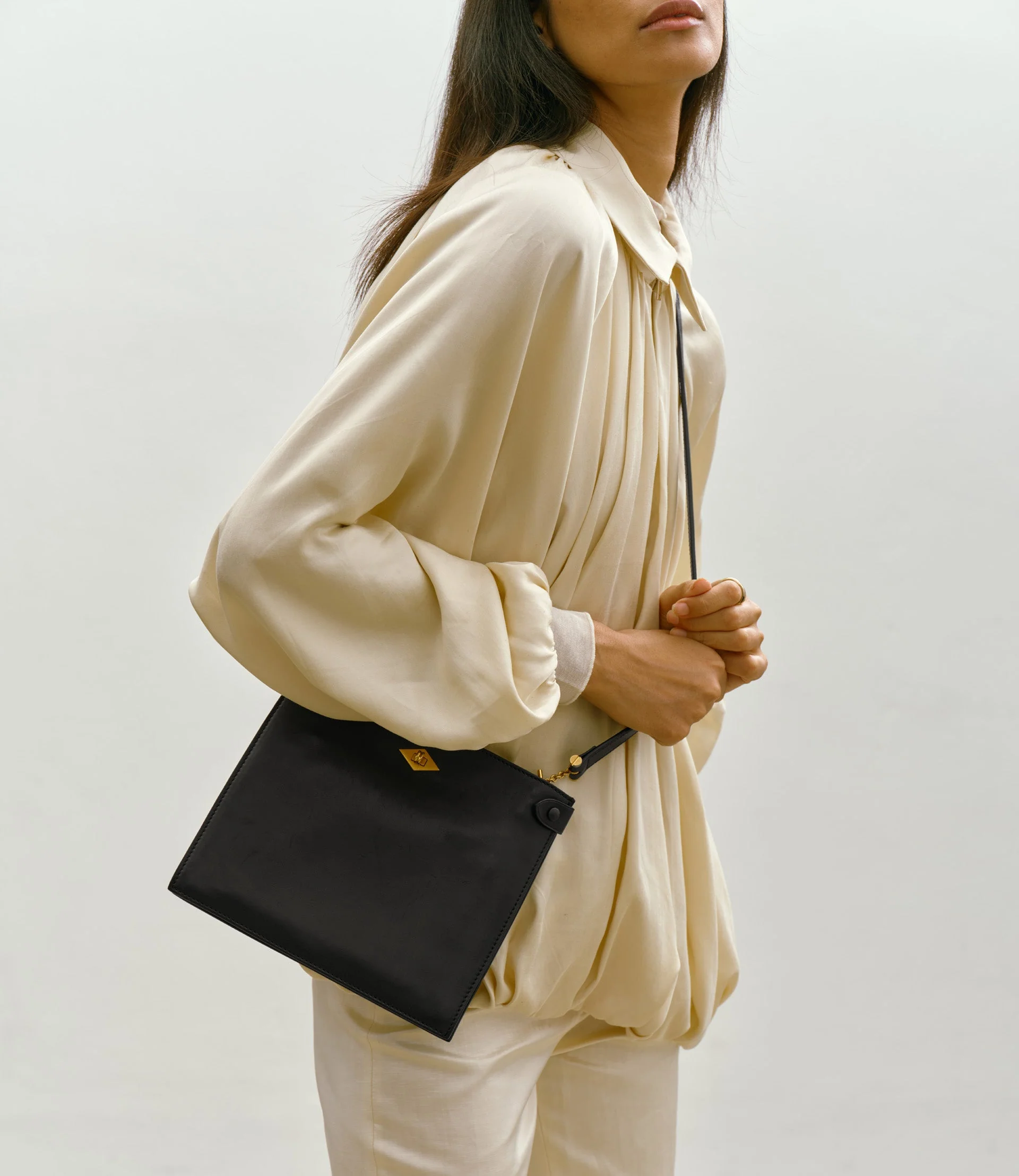 Metier - Stowaway Crossbody Atelier Calfskin Black - Image 5