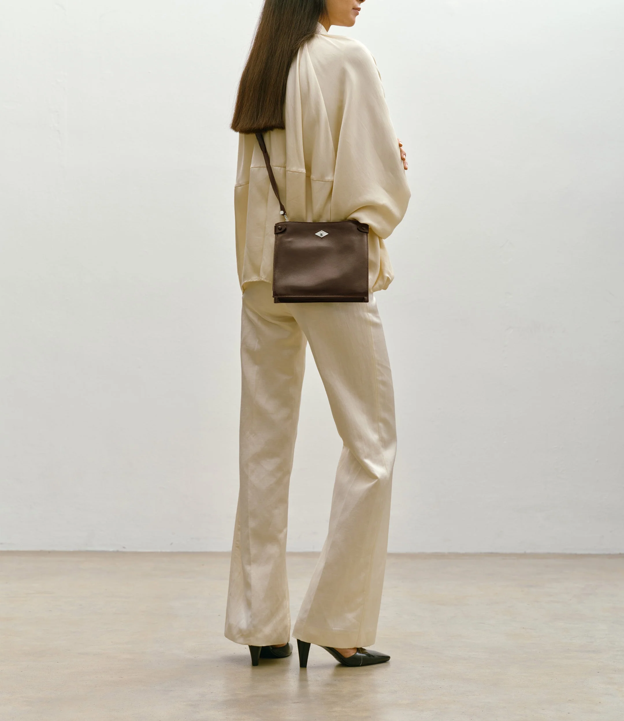 Metier - Stowaway Crossbody Elvis Walnut - Image 2