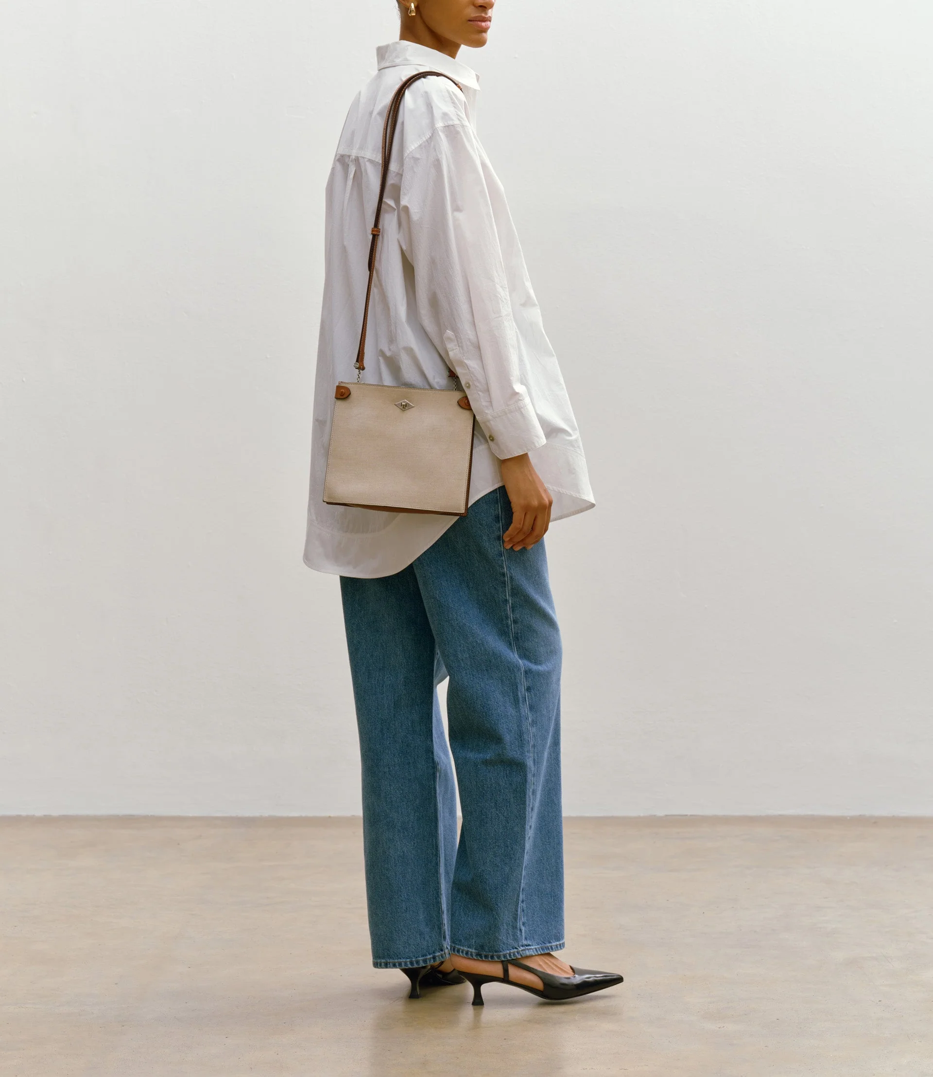 Metier - Stowaway Crossbody Natural Linen with Cognac Silver Hardware - Image 2