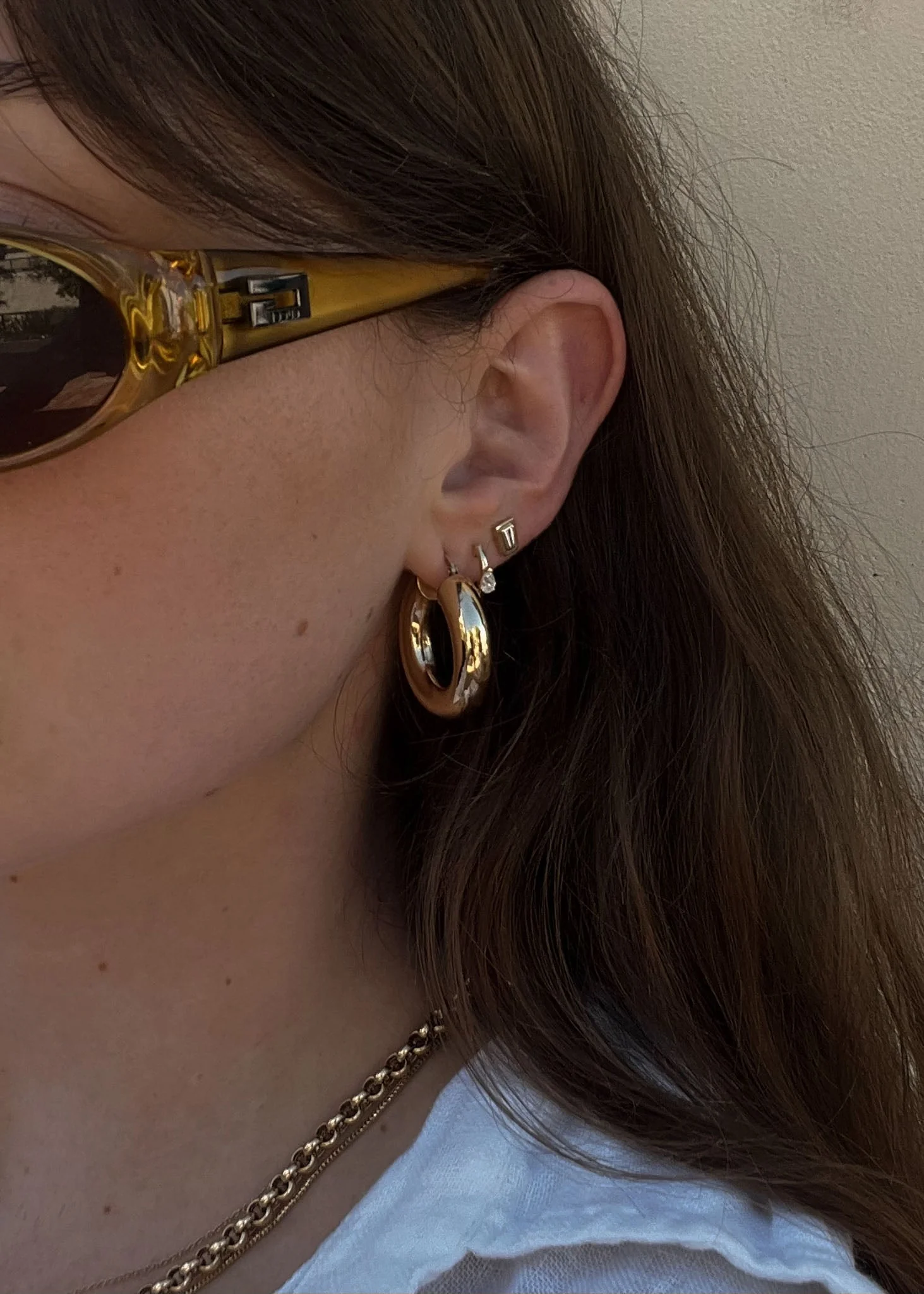 Kinn - Teardrop Huggie Earrings Diamond - Image 5