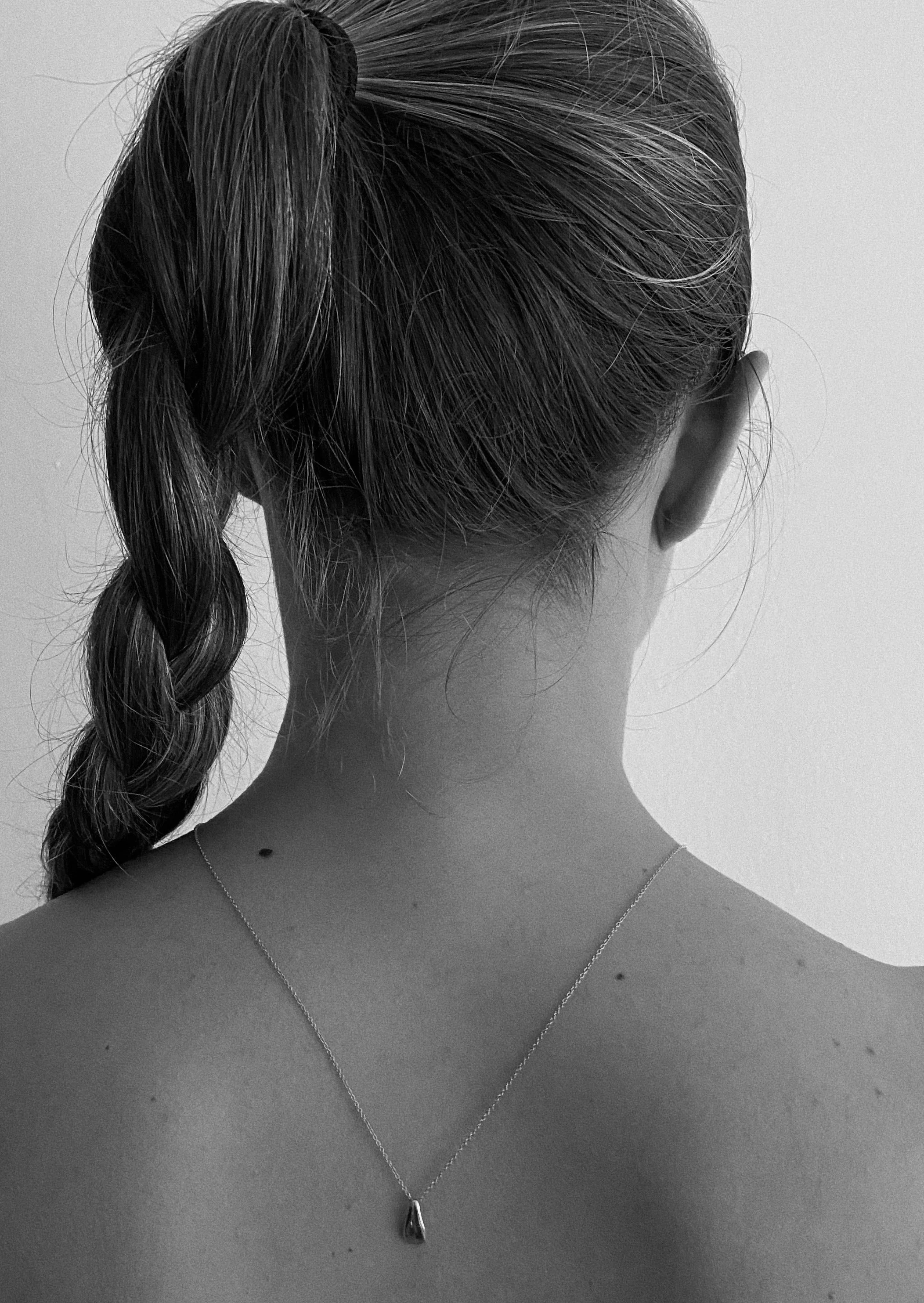 Kinn - Teardrop Pendant - Image 4