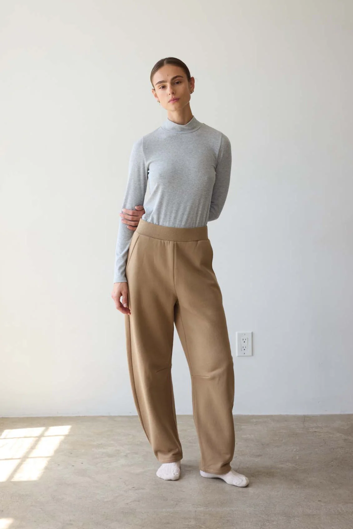 Jamie Haller - The Arc Lounge Pant in Camel - Image 5