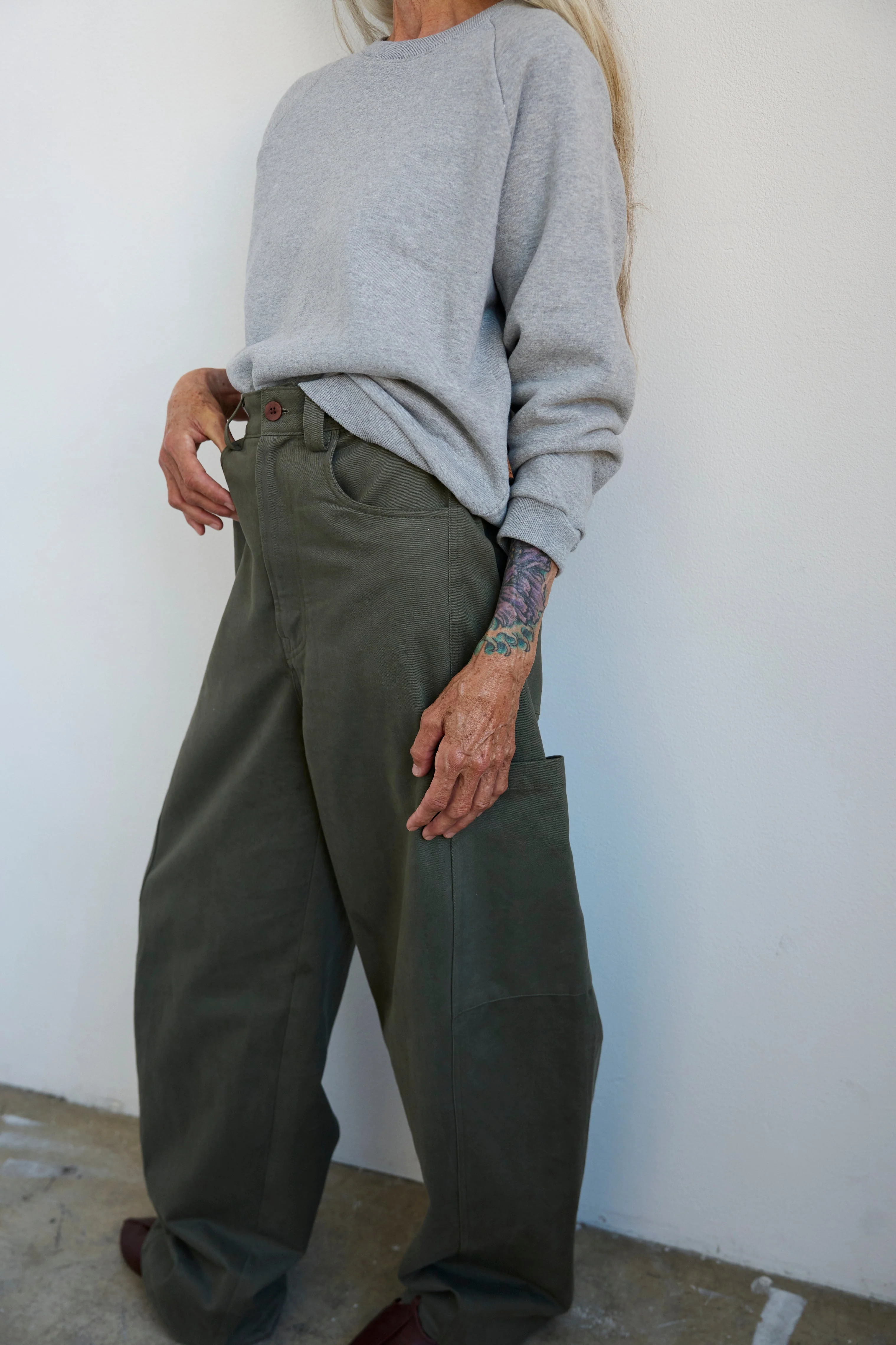 Jamie Haller - The Baggy Painter Twill in Olive - Image 12