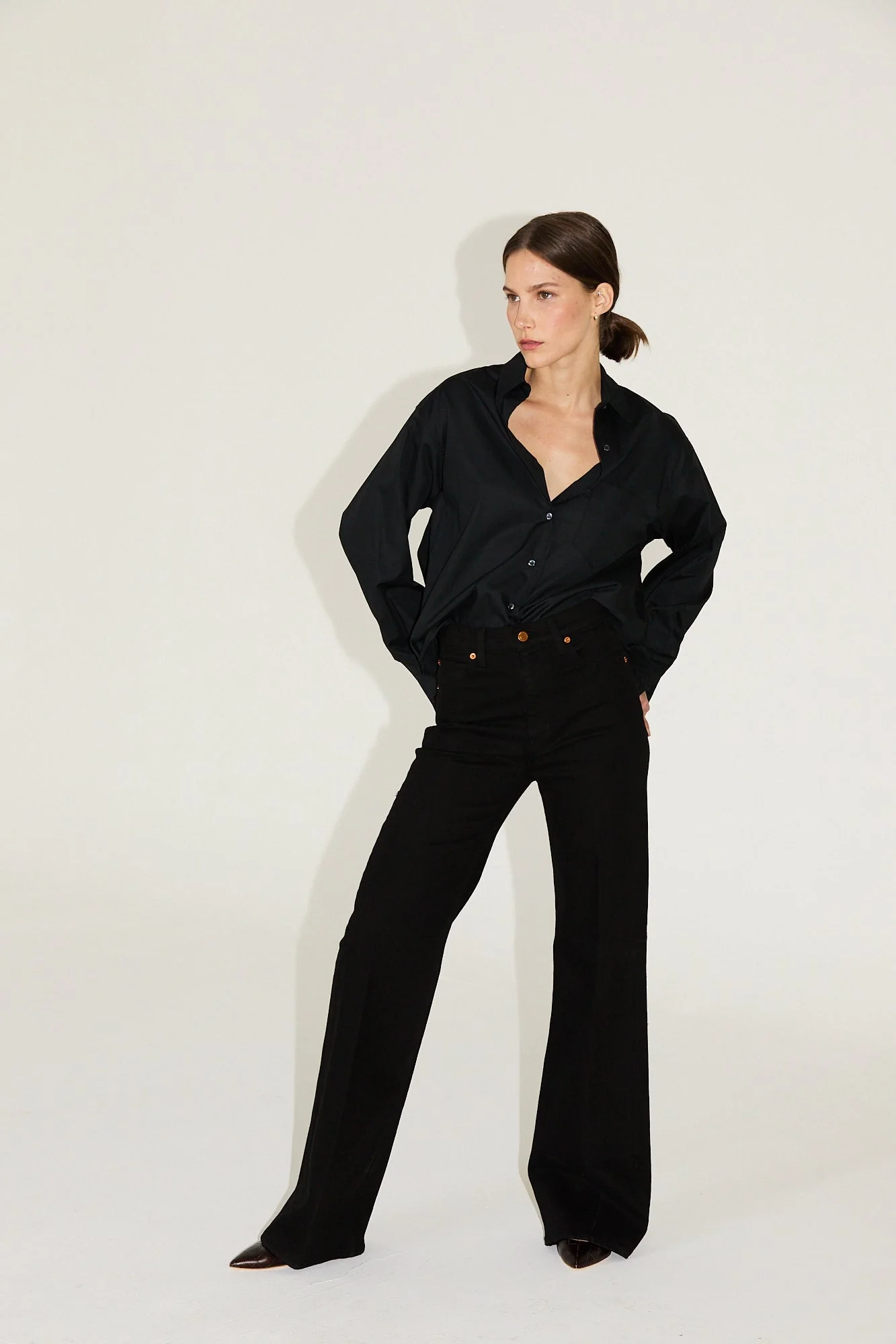 Jamie Haller - The Crease Jean in Black - Image 16