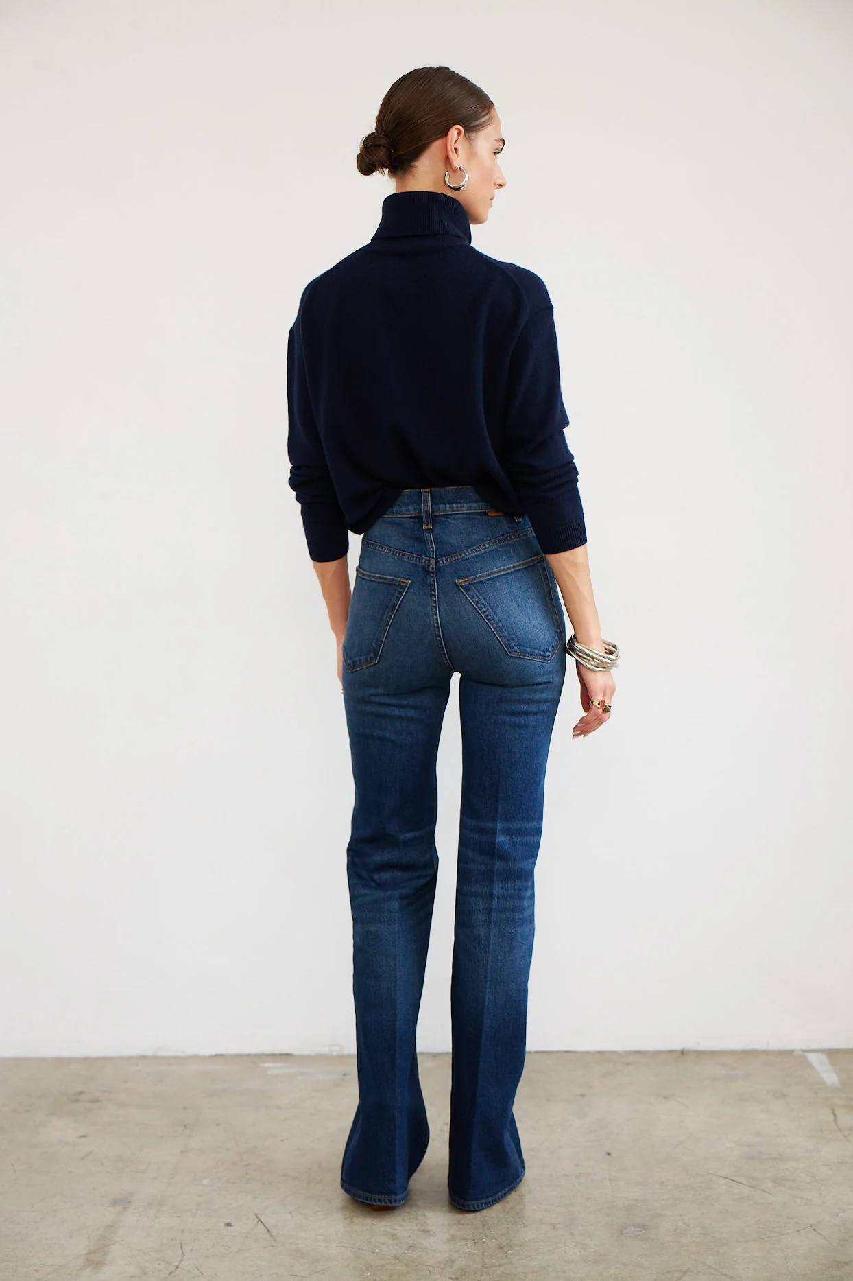 Jamie Haller - The Crease Jean in Distressed Dark - Image 4