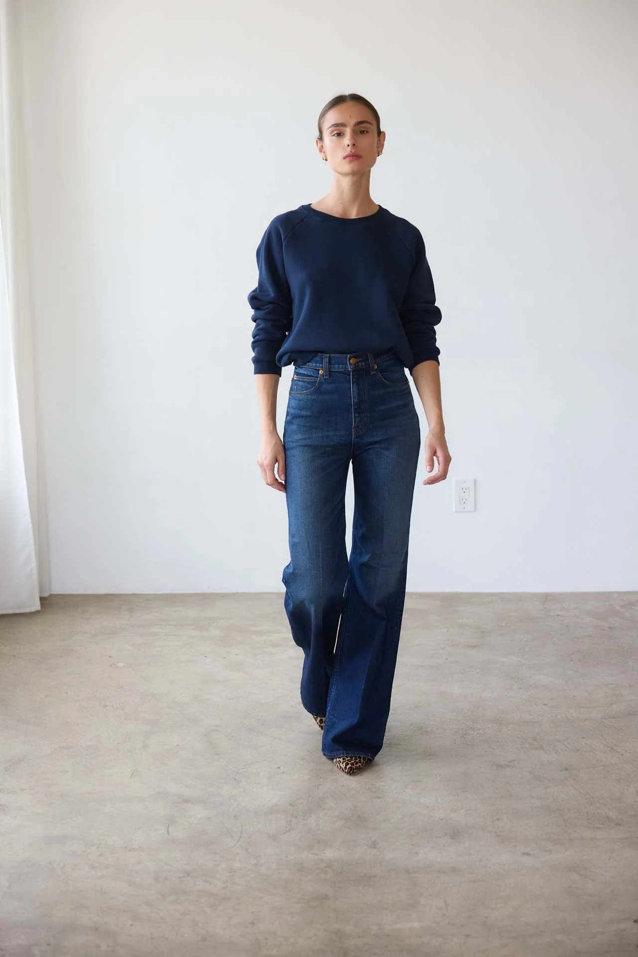 Jamie Haller - The Crease Jean in Distressed Dark - Image 5