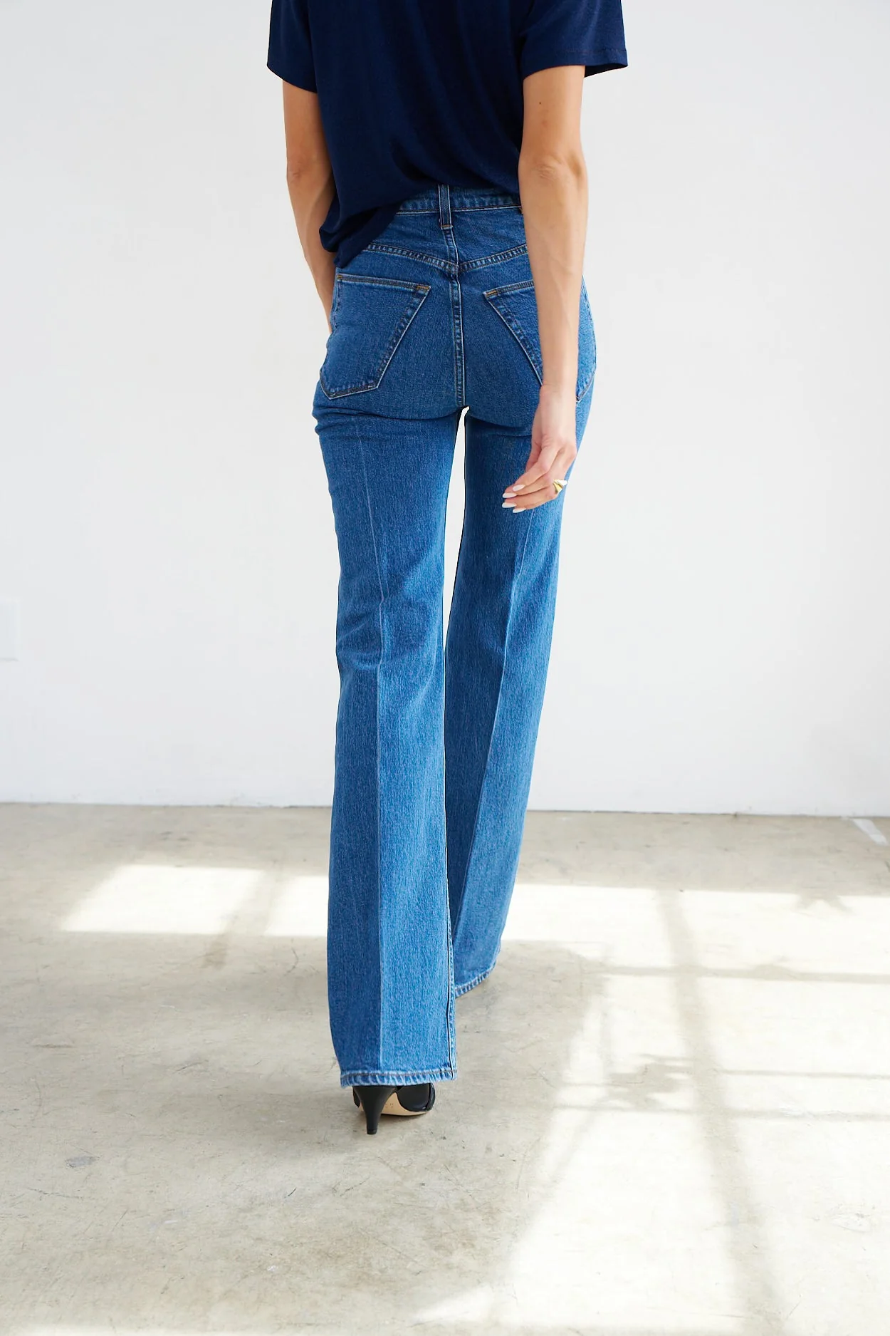 Jamie Haller - The Crease Jean in Stone Crease - Image 9