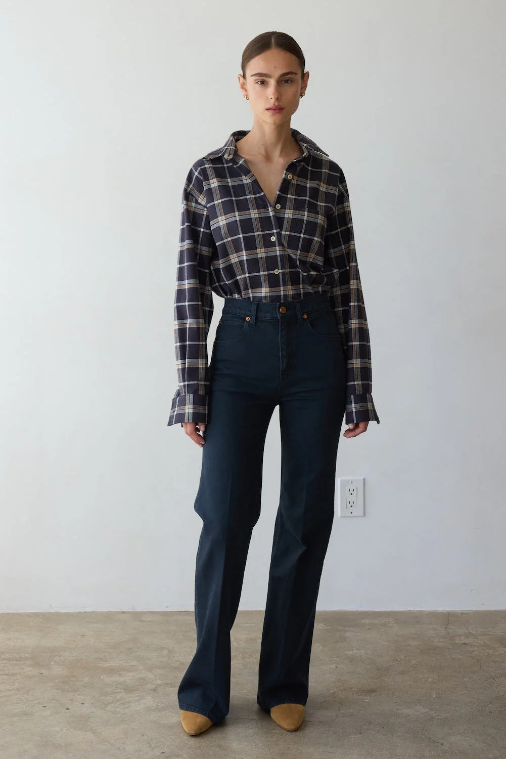 Jamie Haller - The Crease Jean in Washed Grey - Image 6