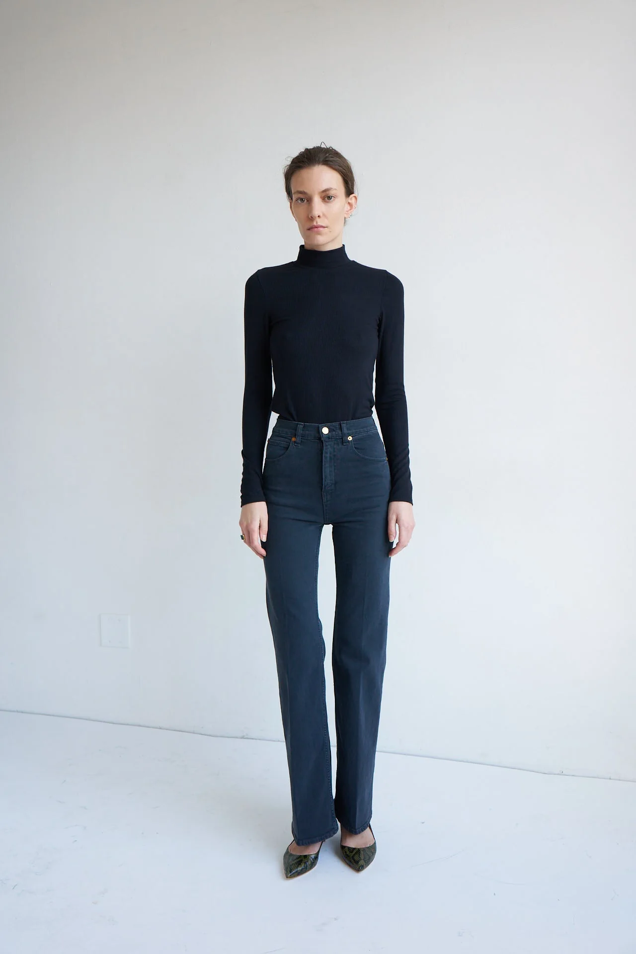 Jamie Haller - The Crease Jean in Washed Grey - Image 8