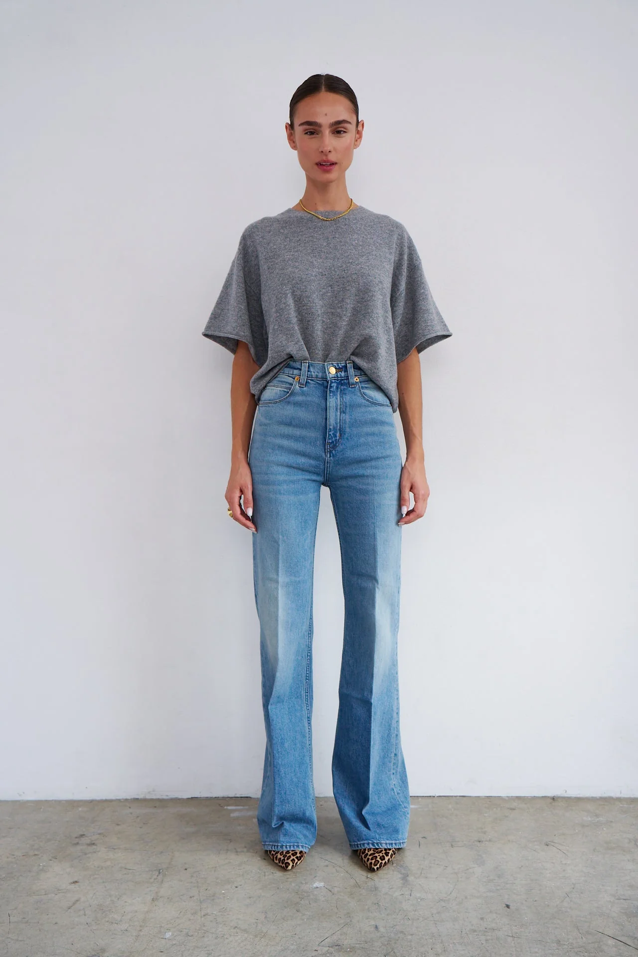 Jamie Haller - The Crease Jean in Worn Indigo - Image 11