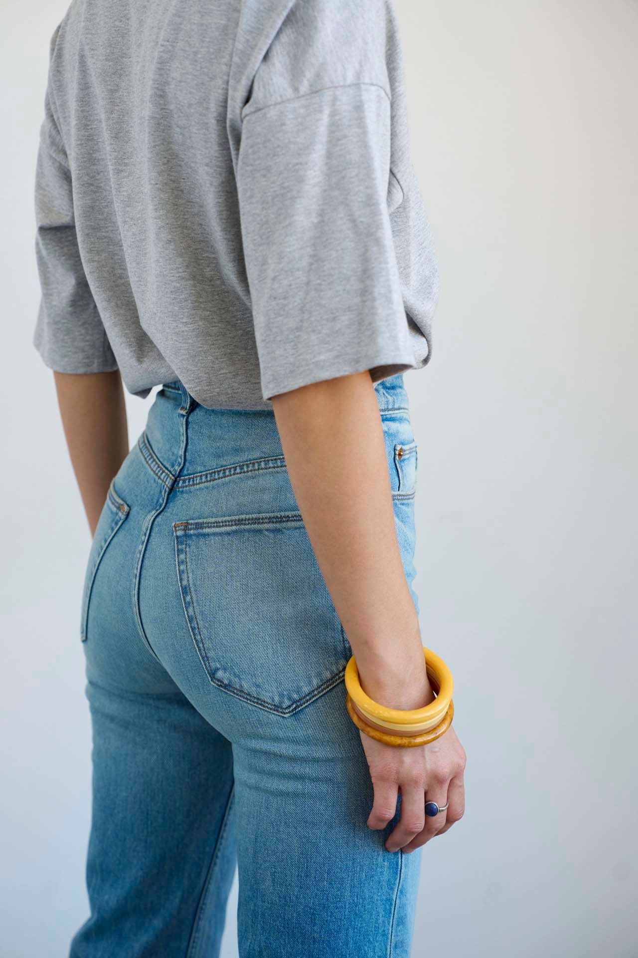 Jamie Haller - The Crease Jean in Worn Indigo - Image 13