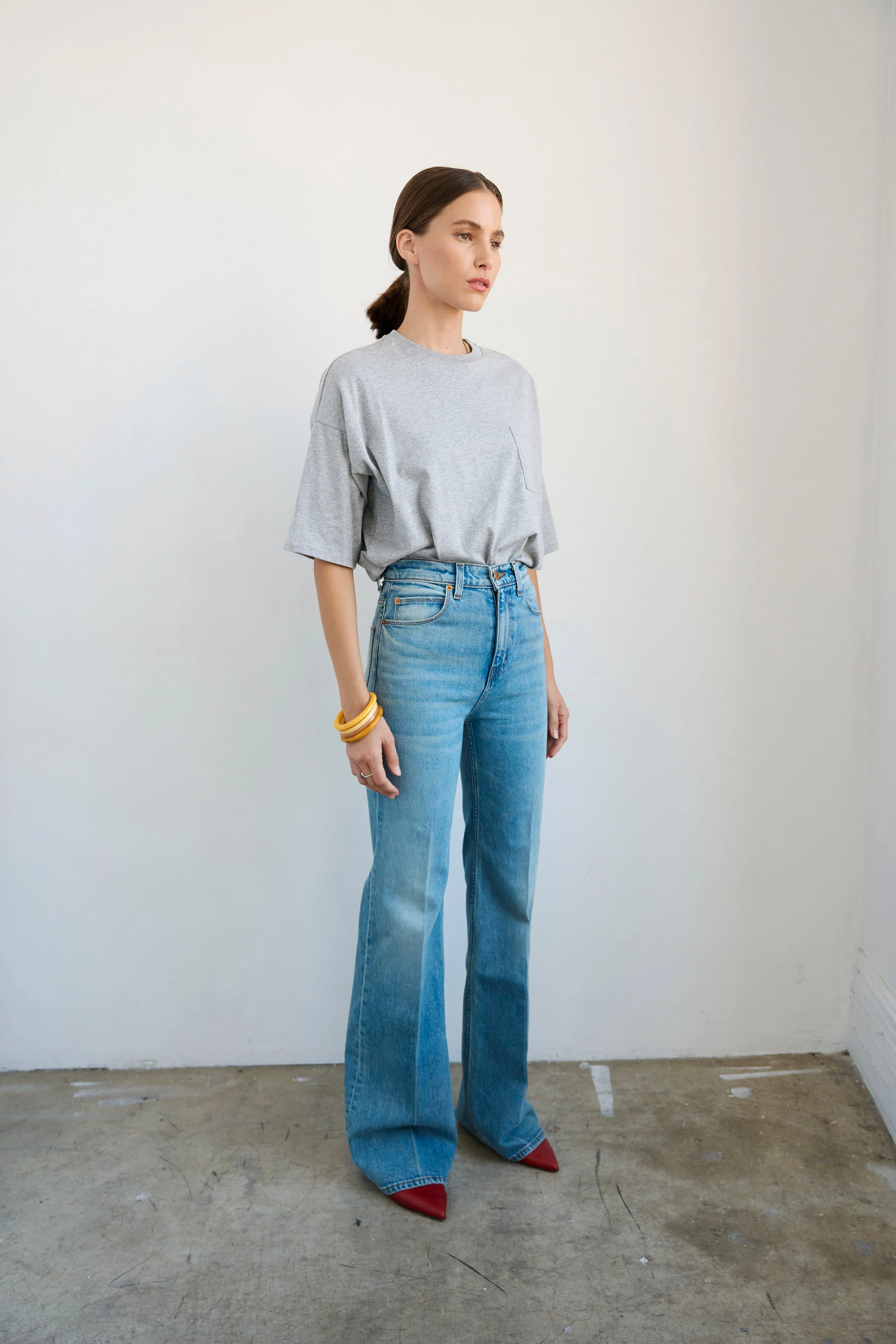 Jamie Haller - The Crease Jean in Worn Indigo - Image 6
