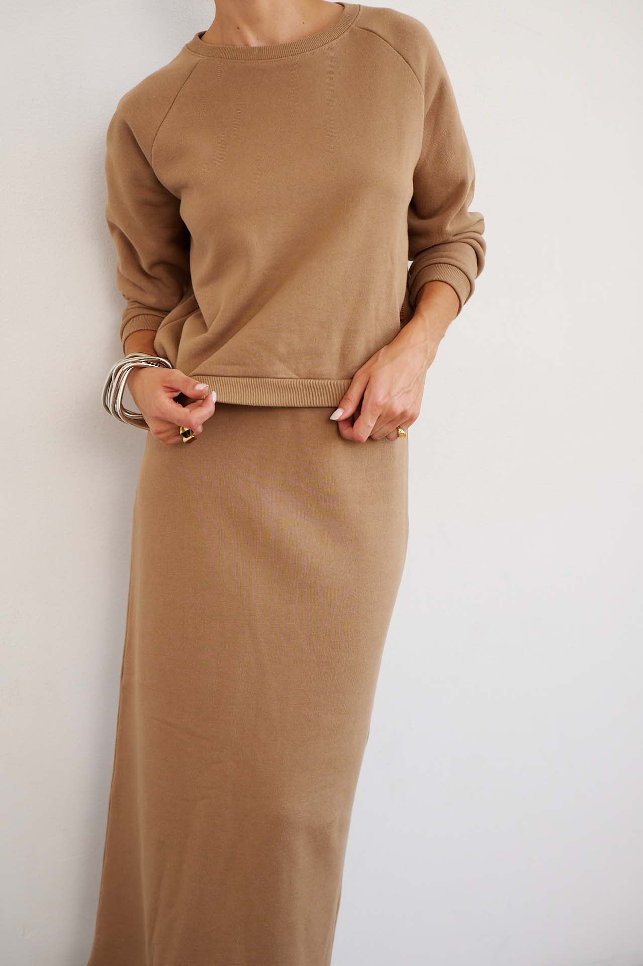Jamie Haller - The Daily Sweatshirt in Camel - Image 12