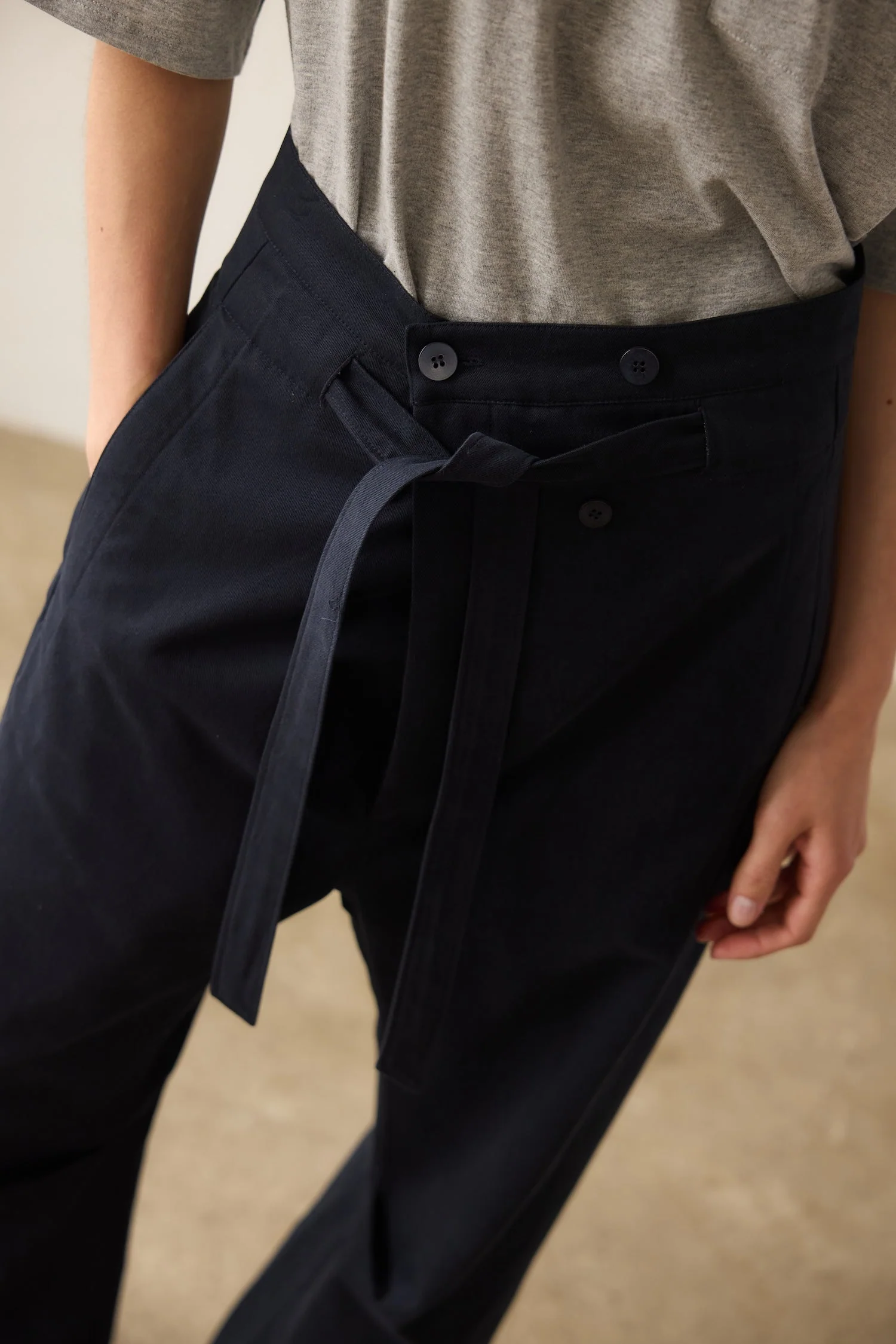 Jamie Haller - The Everything Pant in Navy - Image 23