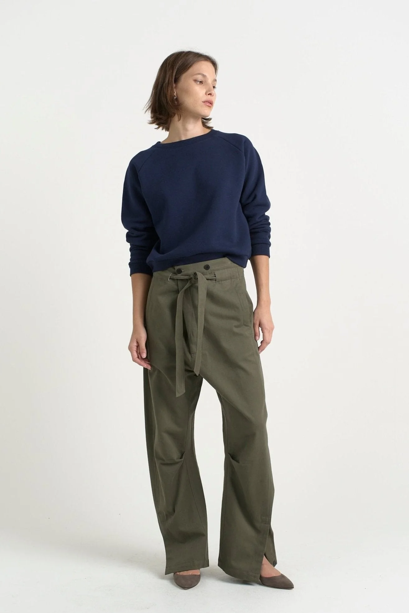 Jamie Haller - The Everything Pant in Olive - Image 18