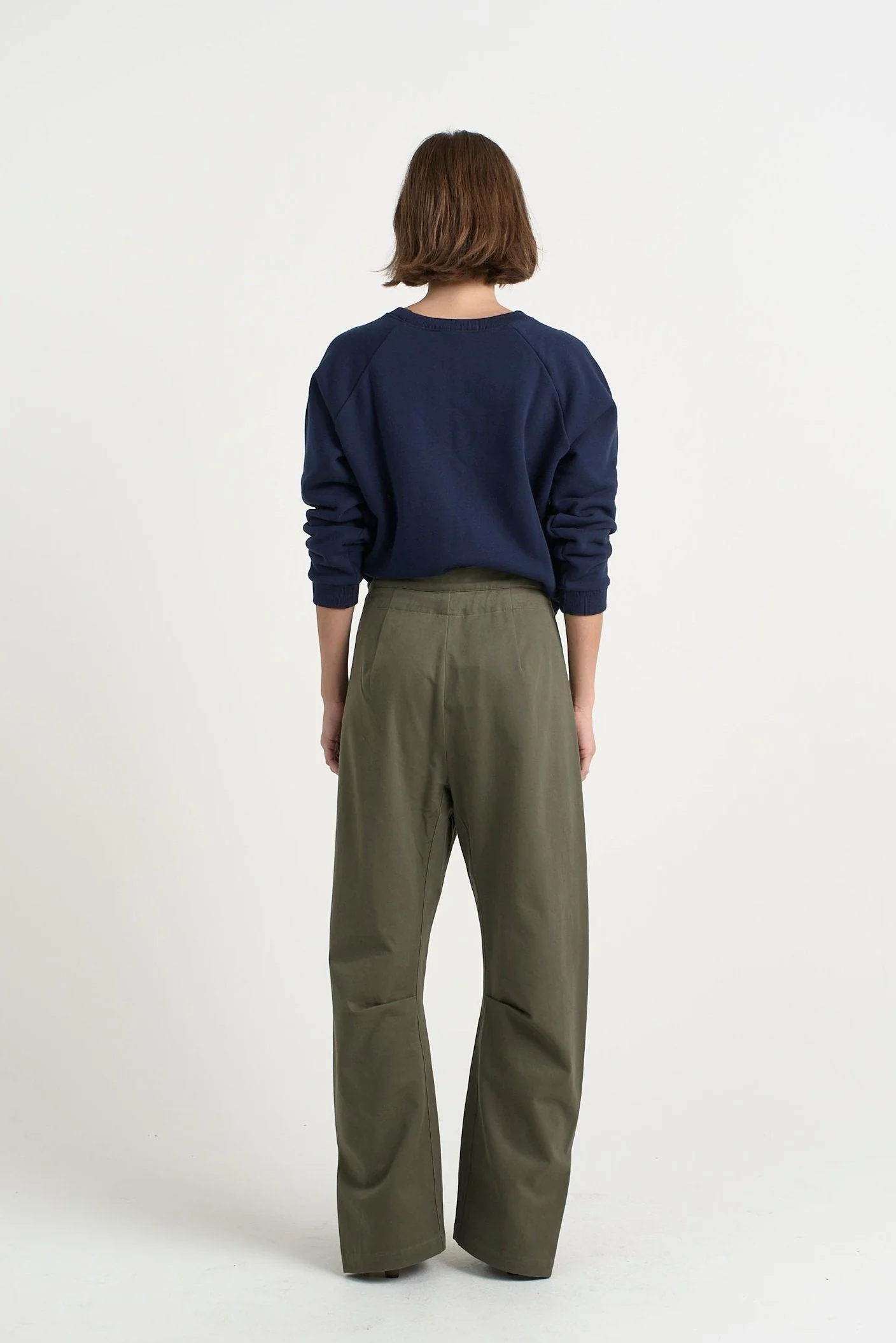 Jamie Haller - The Everything Pant in Olive - Image 22