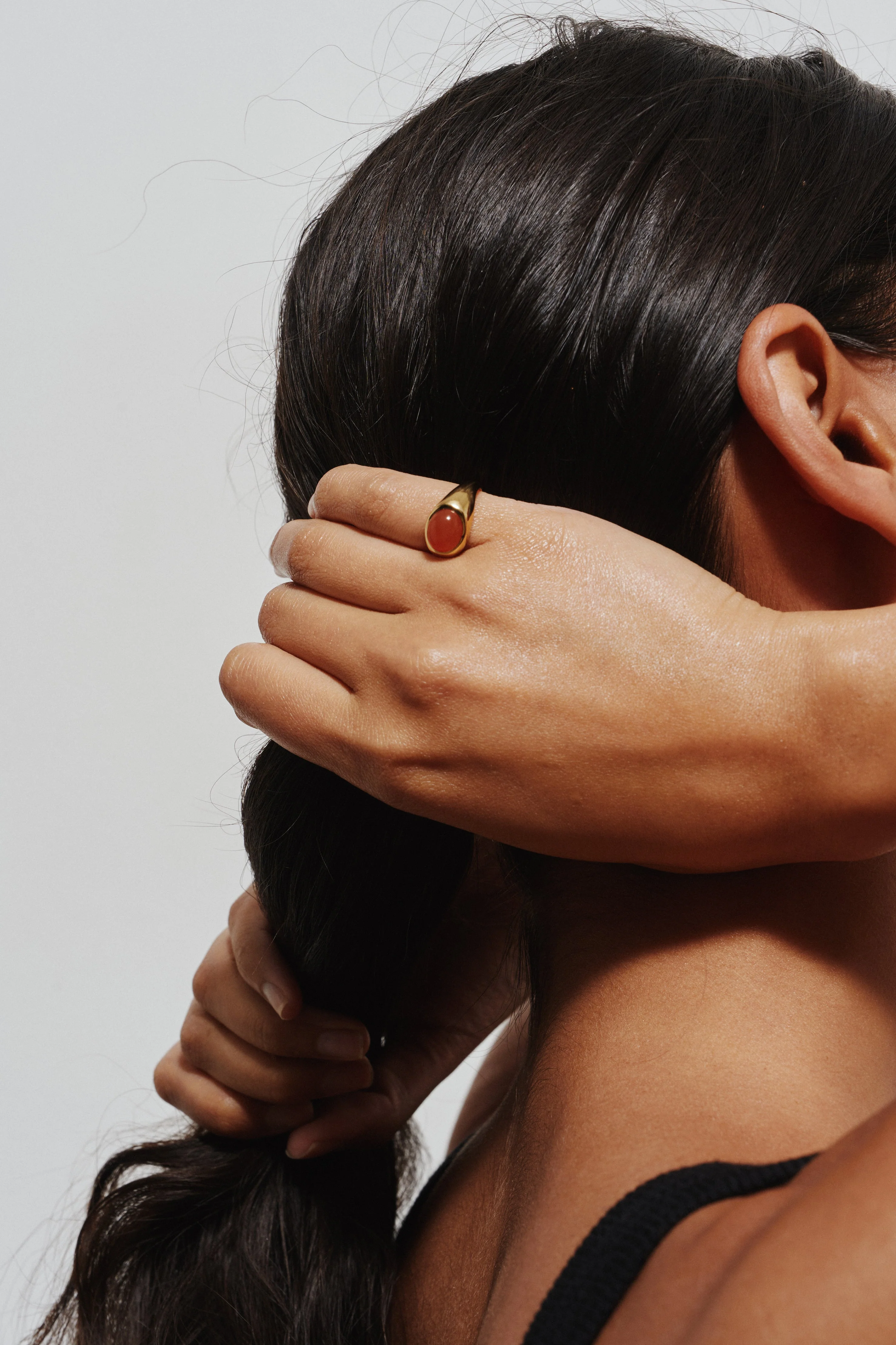 Jamie Haller - The Francis Oval Signet Ring in Carnelian - Image 10