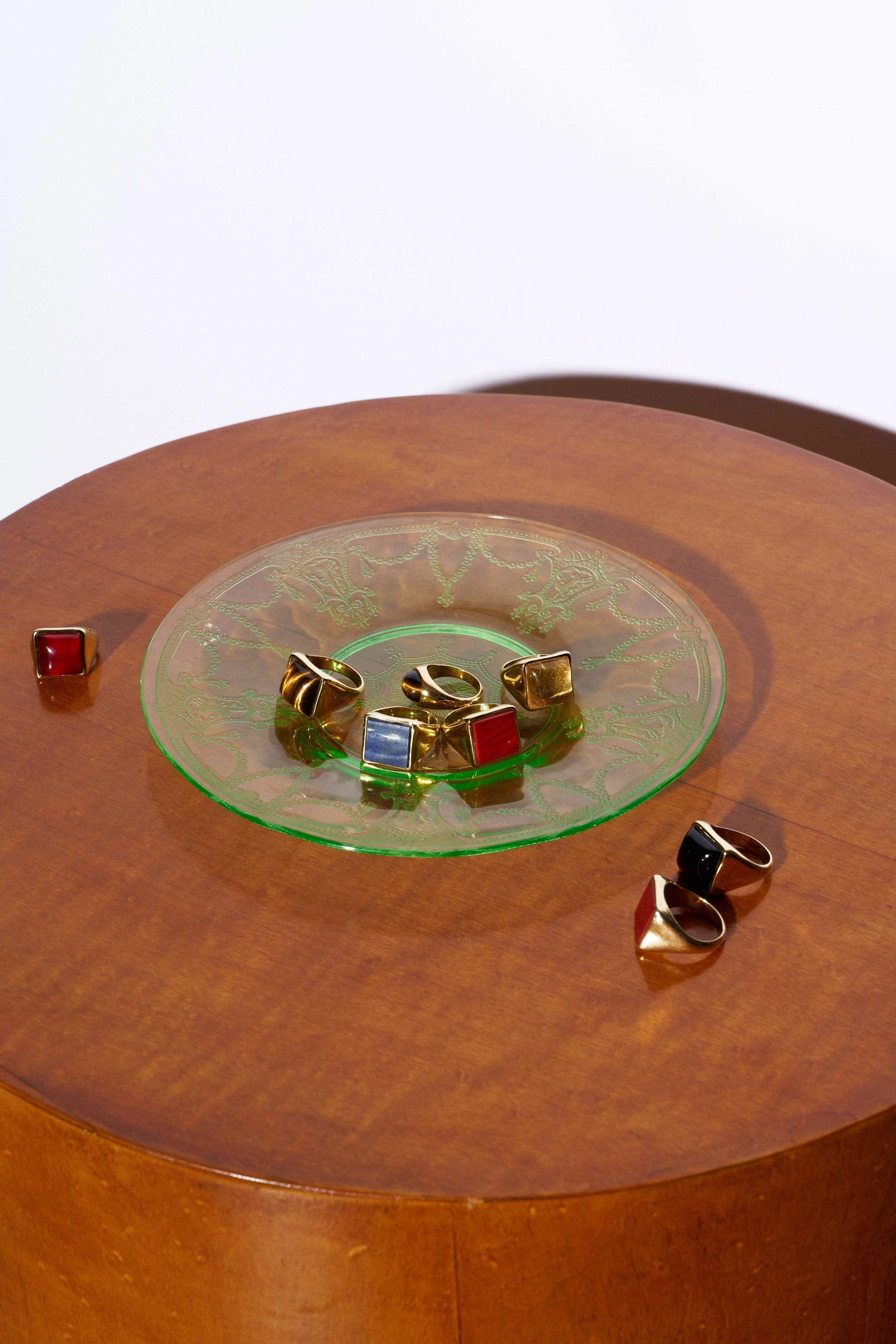 Jamie Haller - The Francis Oval Signet Ring in Tigers Eye - Image 10
