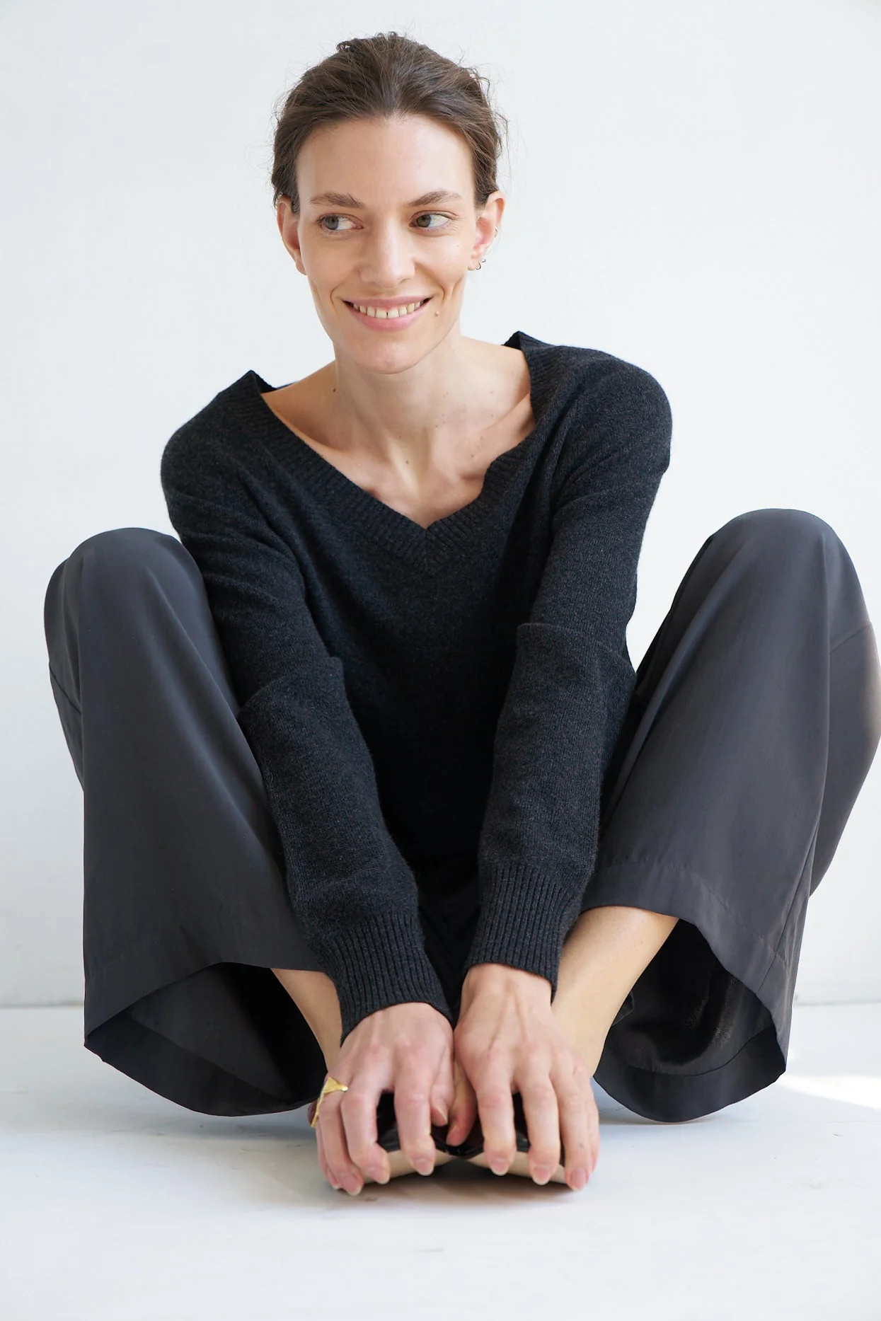 Jamie Haller - The Lounge Pant in Dark Grey - Image 8