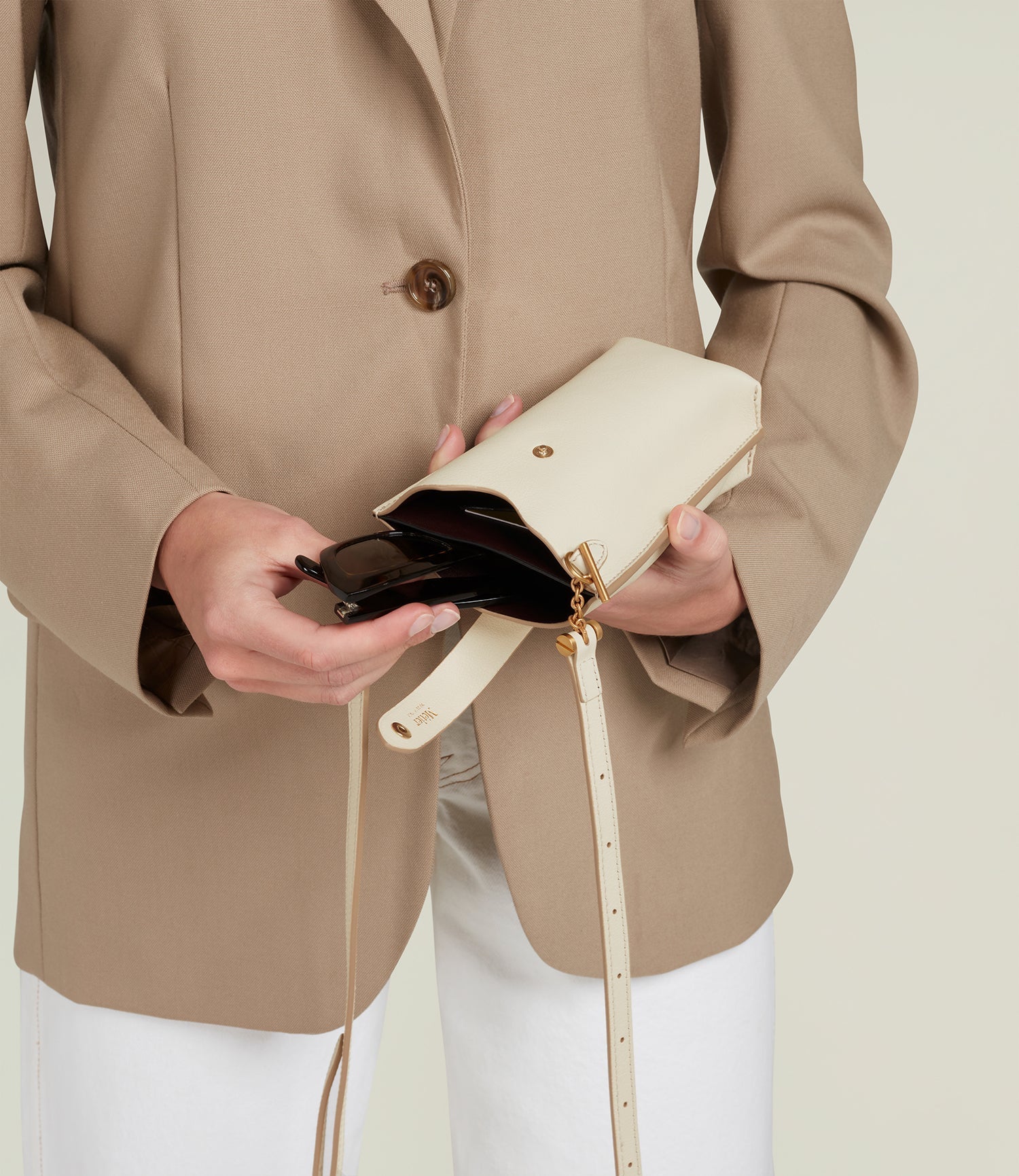 Metier - Minimalist Double Smooth Calfskin White Sand - Image 6