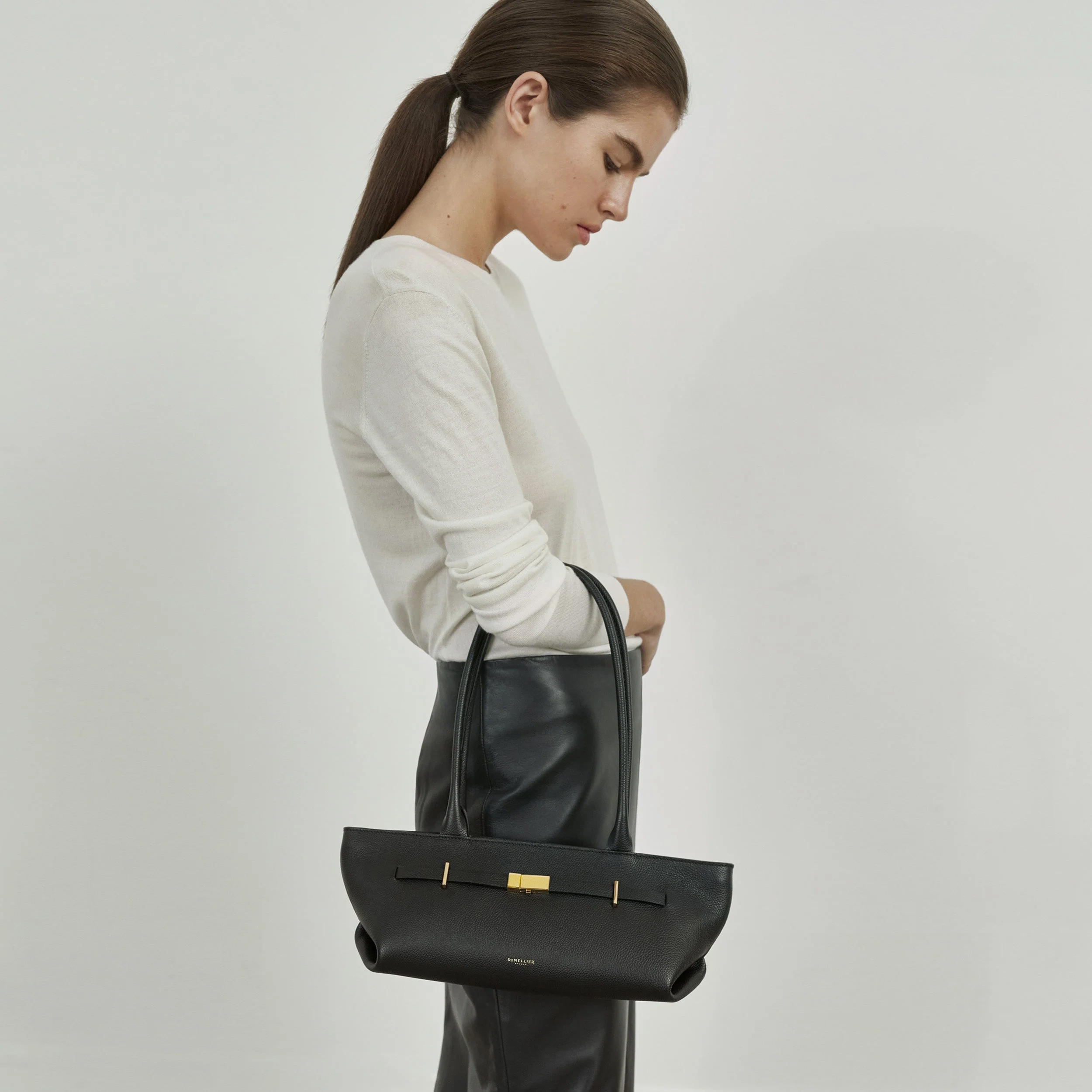 Demellier London - The New York Shoulder - Image 10