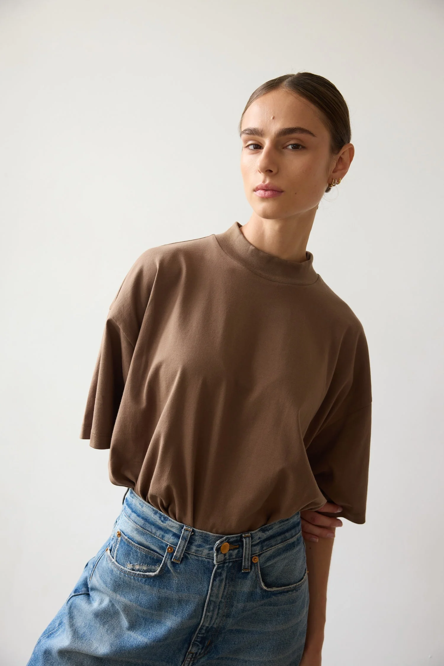 Jamie Haller - The Pitch Tee in Taupe - Image 10