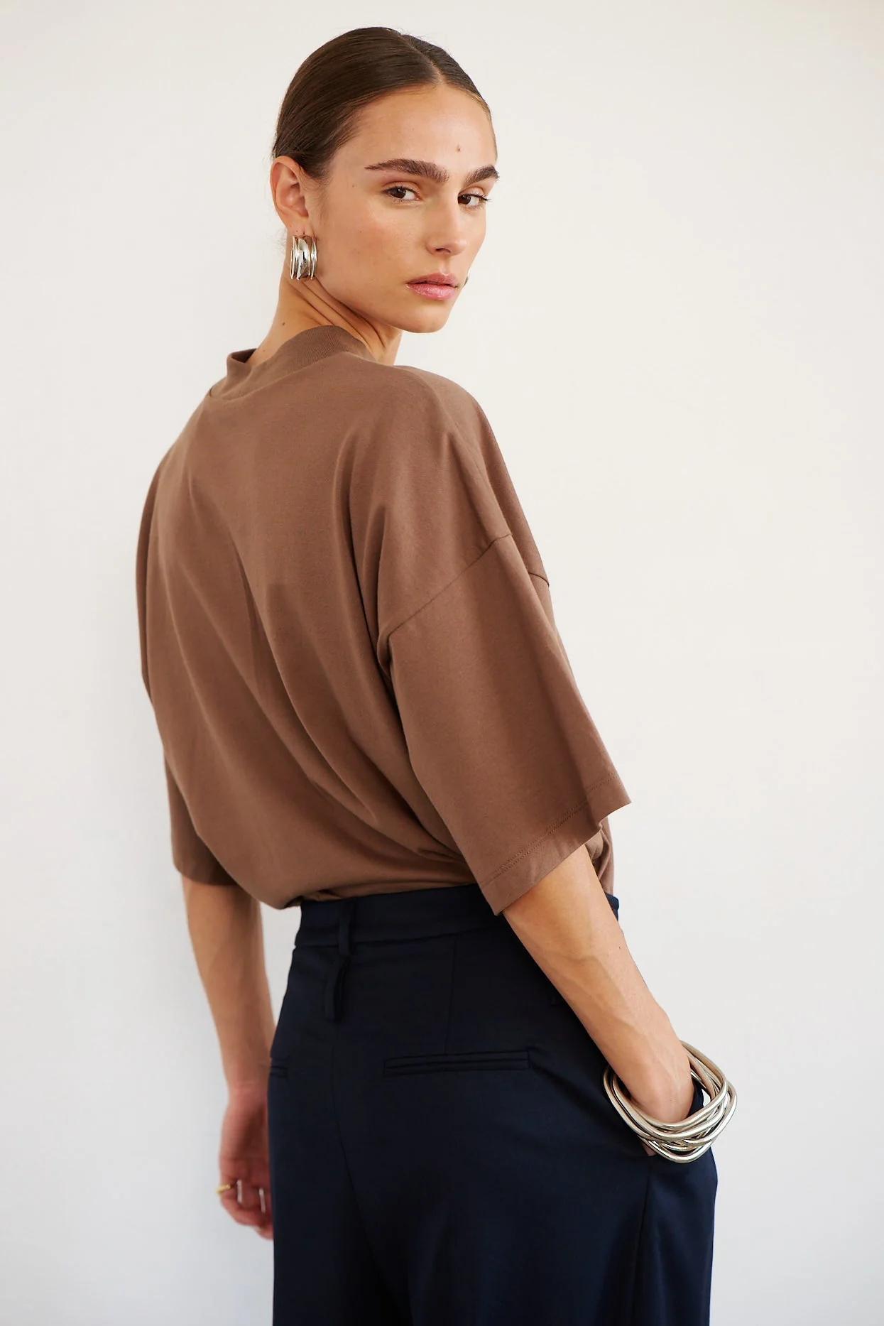 Jamie Haller - The Pitch Tee in Taupe - Image 12