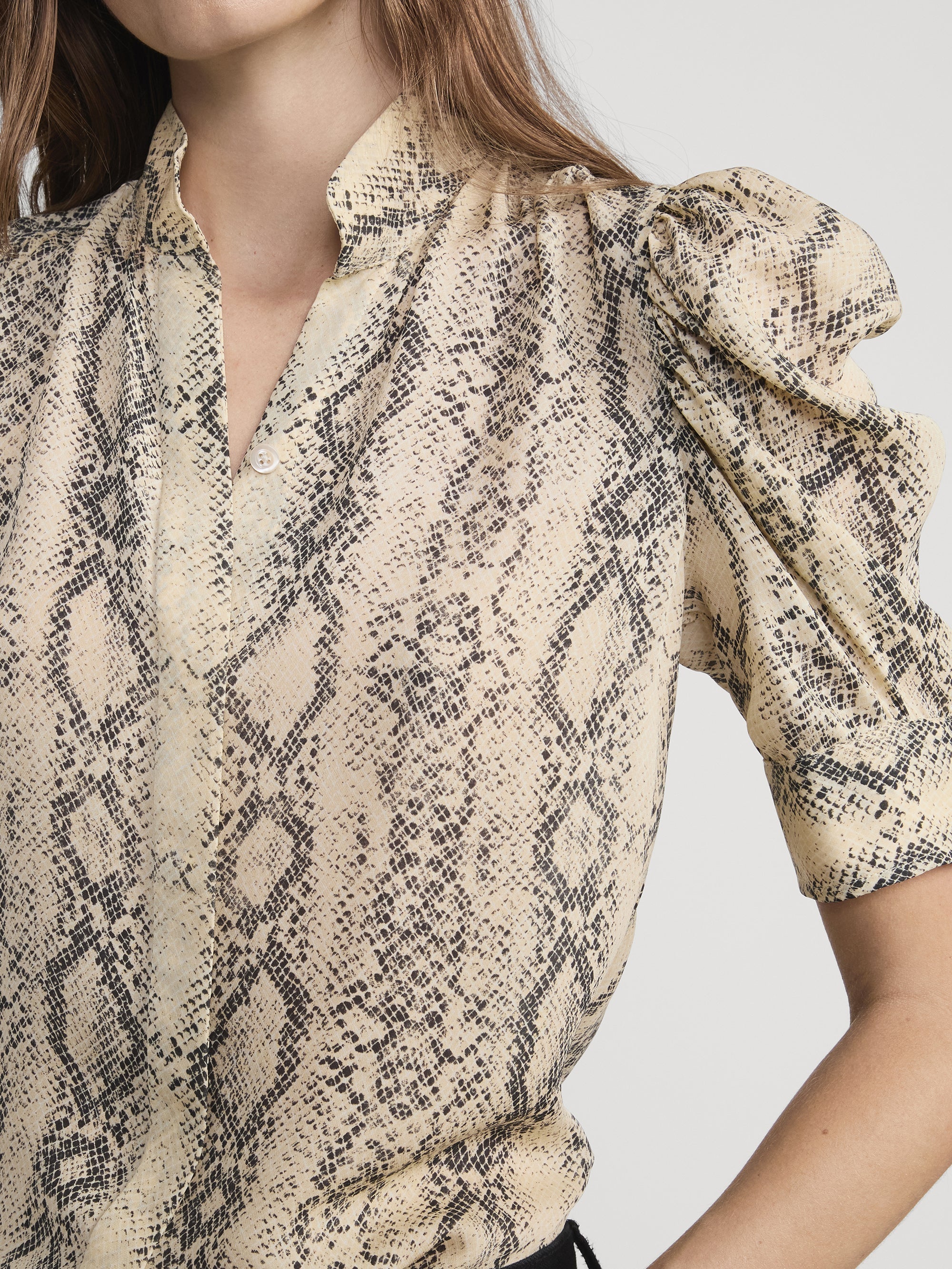 FRAME - The Gillian Top - Image 4