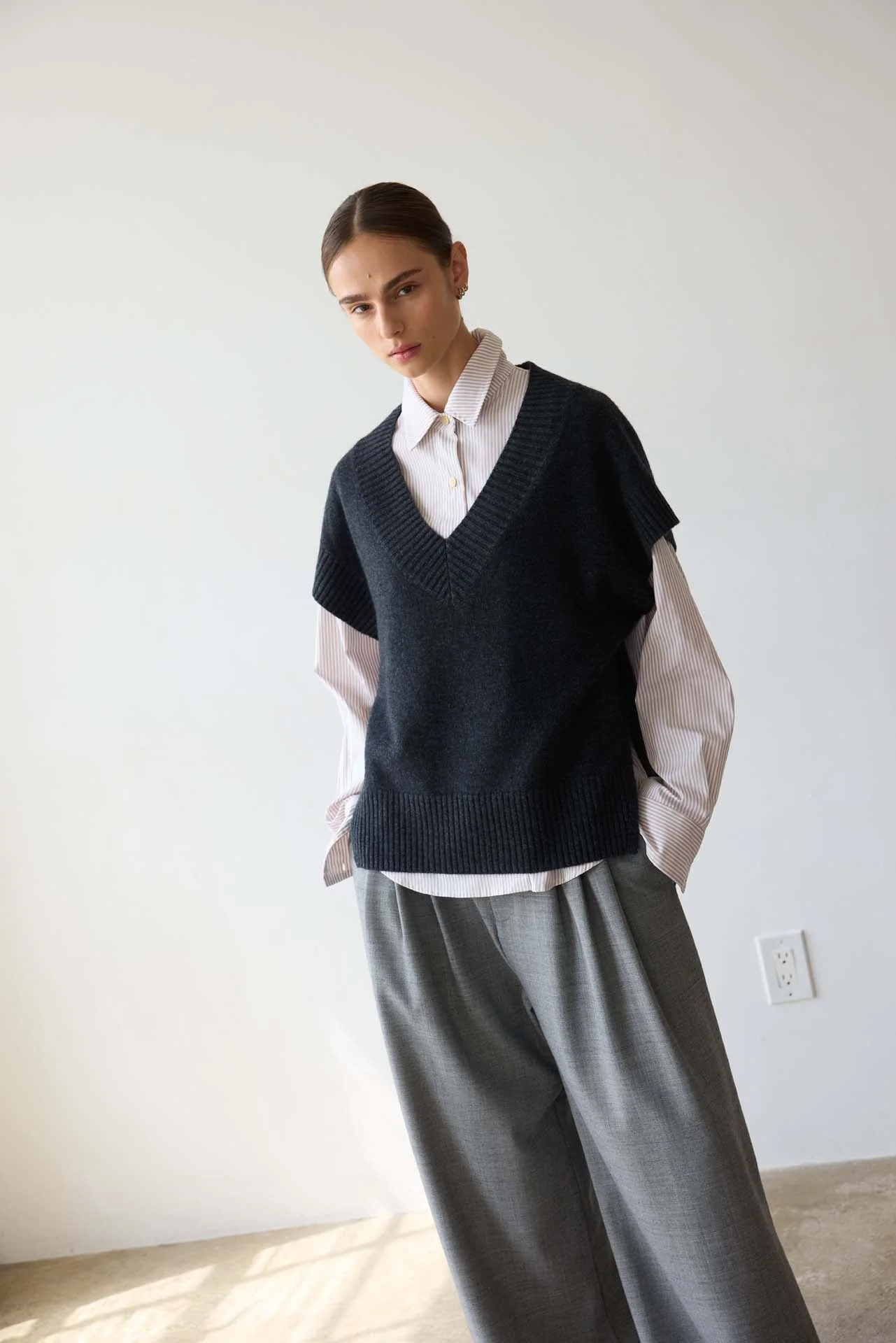 Jamie Haller - The Sweater Vest in Charcoal - Image 4
