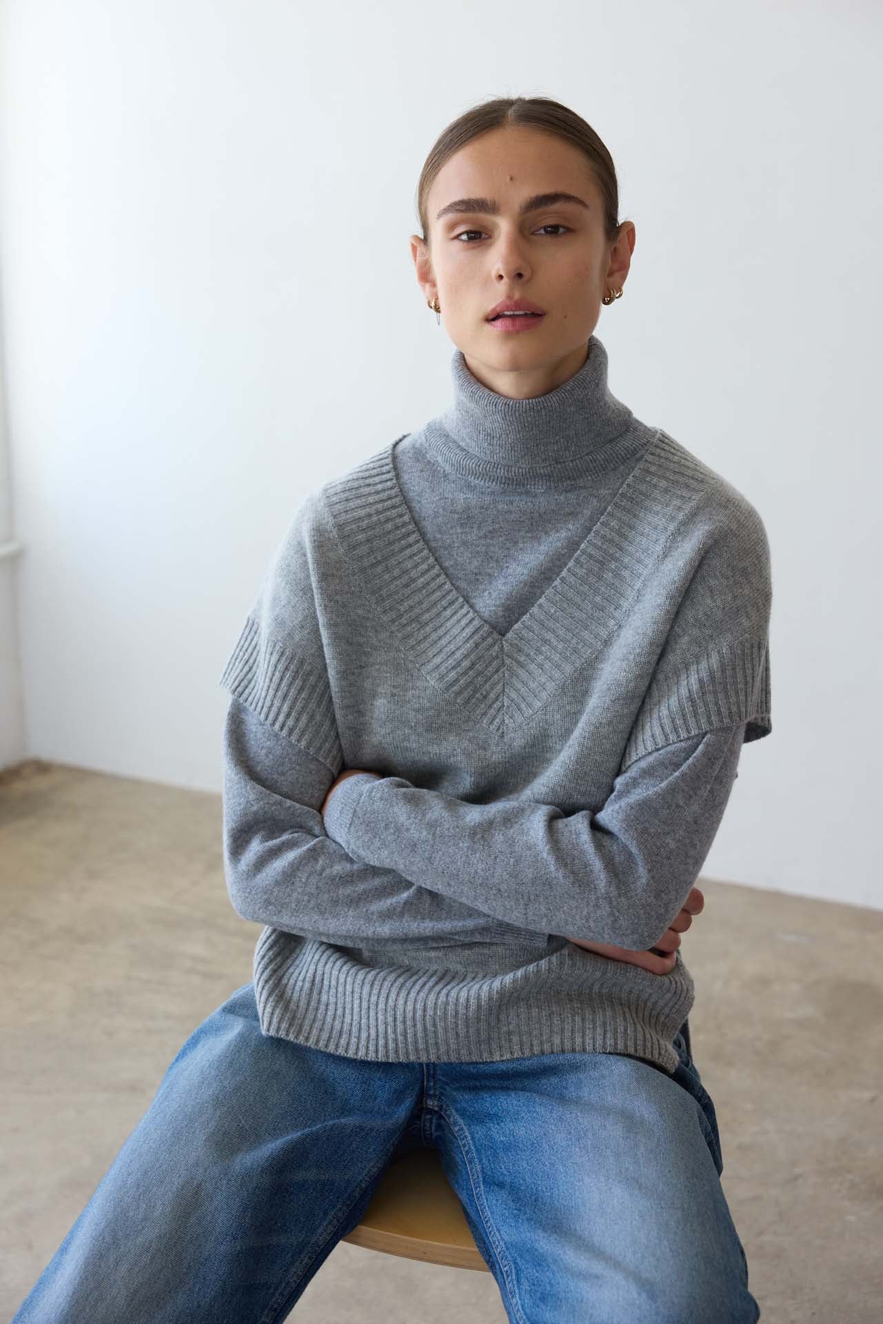 Jamie Haller - The Sweater Vest in Heather - Image 6