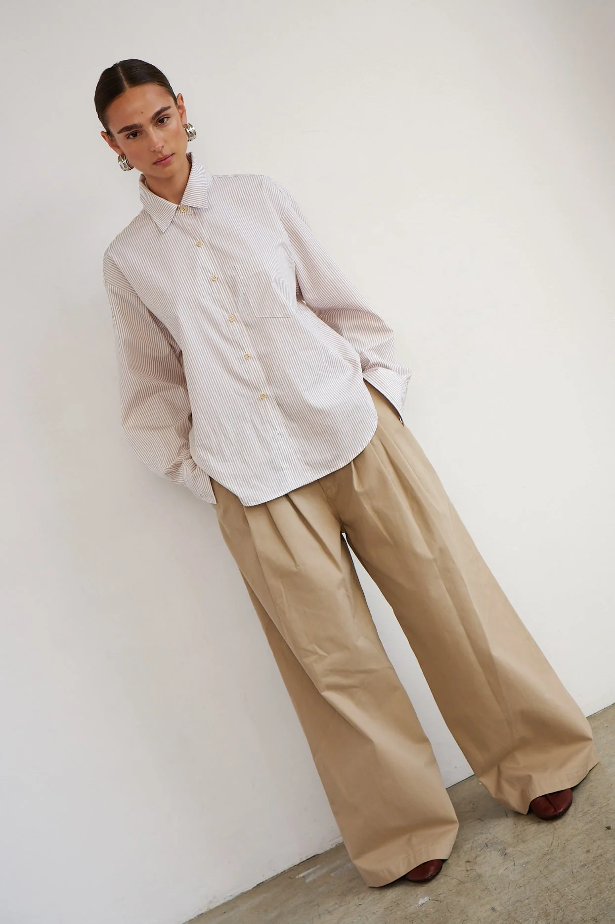 Jamie Haller - The Triple Pleat Pant in Tan - Image 2