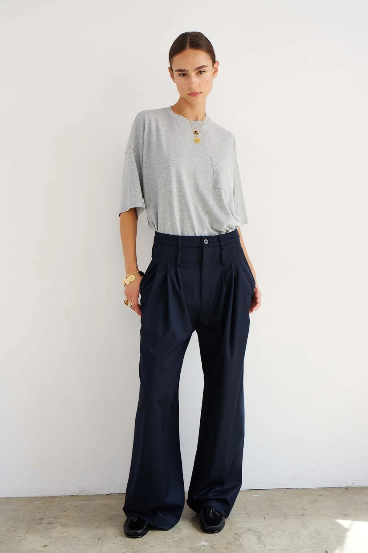 Jamie Haller - The Triple Pleat Trouser in Dark Navy - Image 5