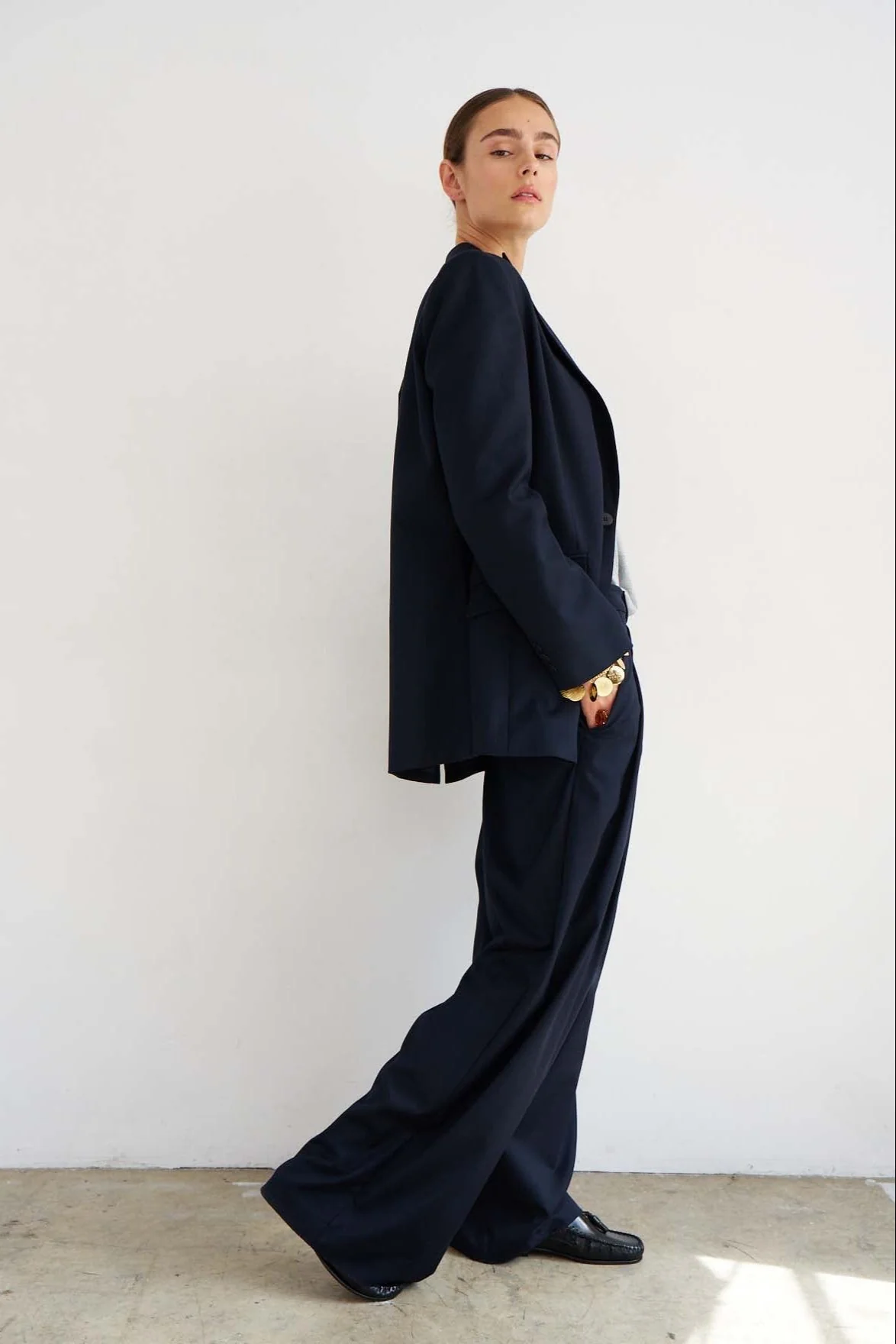 Jamie Haller - The Triple Pleat Trouser in Dark Navy - Image 9