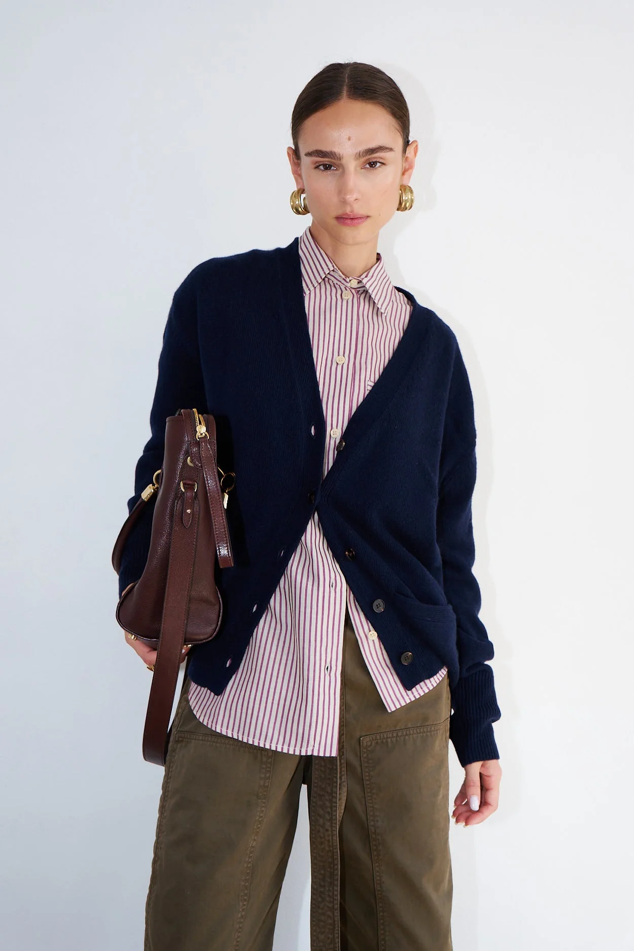Jamie Haller - The Welt Pocket Cashmere Cardigan in Navy - Image 10