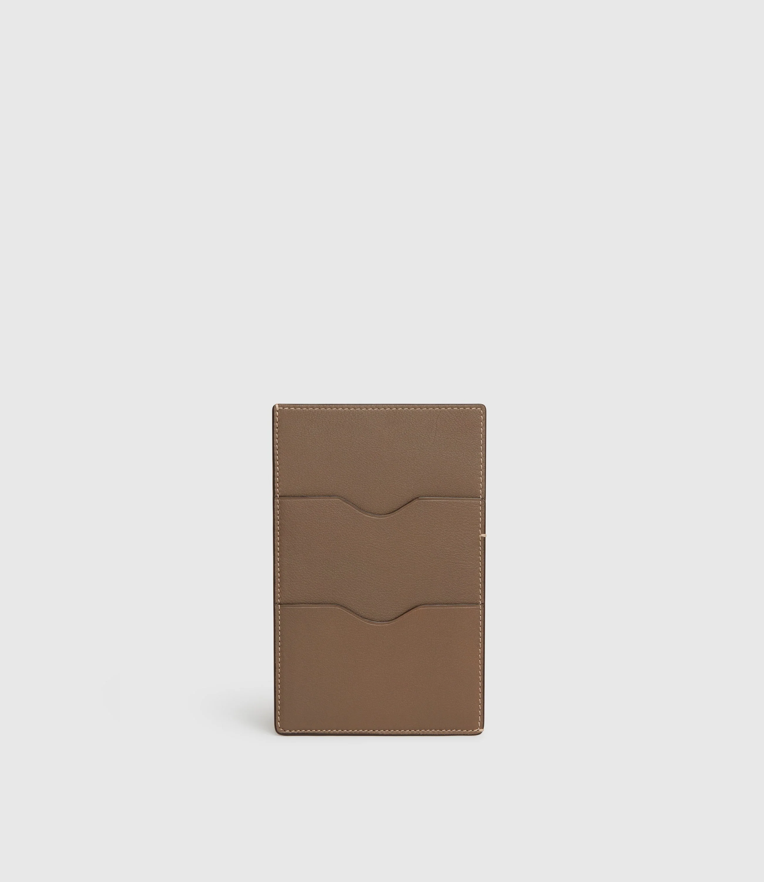 Metier - Thin Travel Wallet Smooth Calfskin Taupe