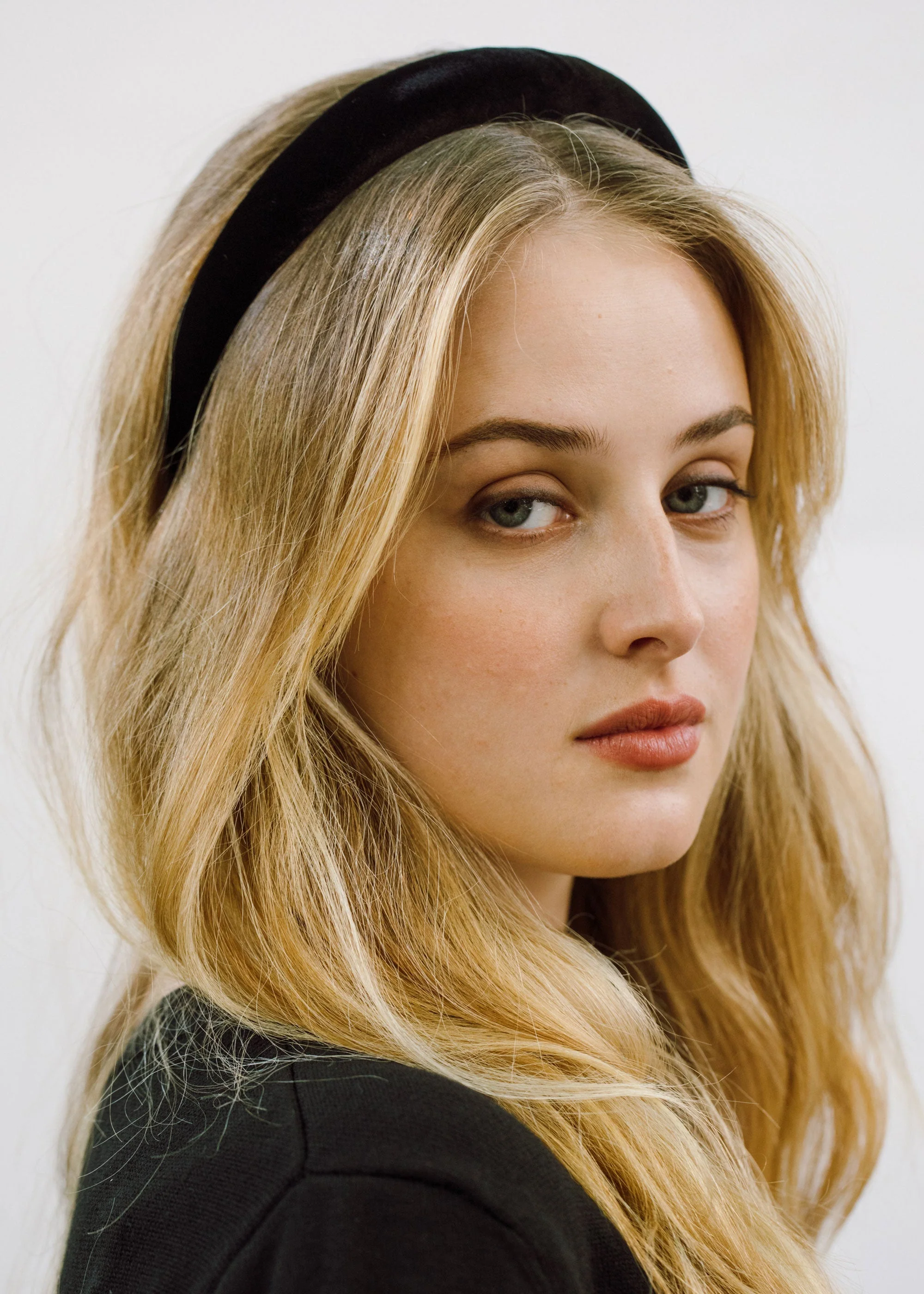 Jennifer Behr - Tori Headband in Velvet - Image 2