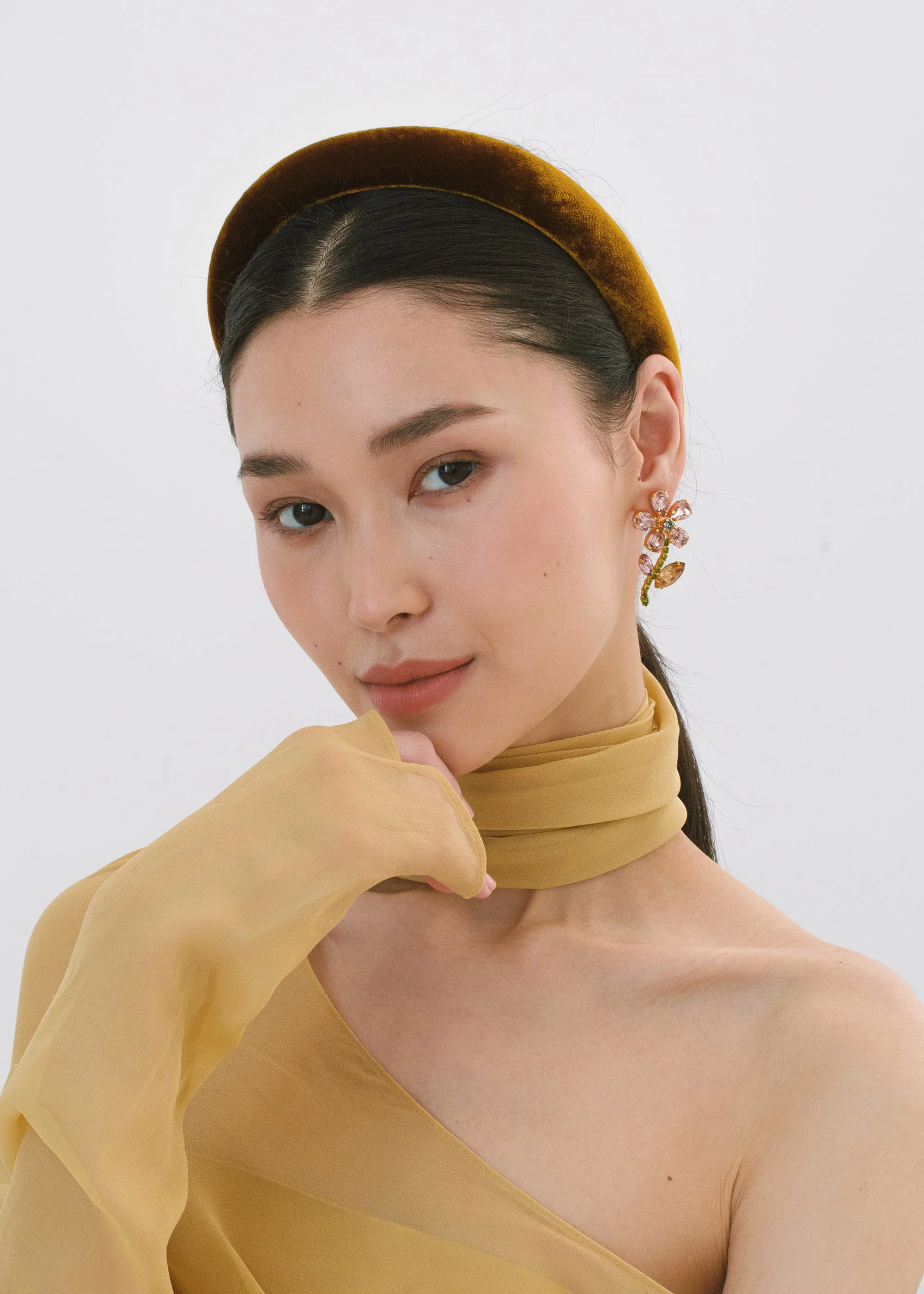 Jennifer Behr - Tori Headband in Velvet - Image 2